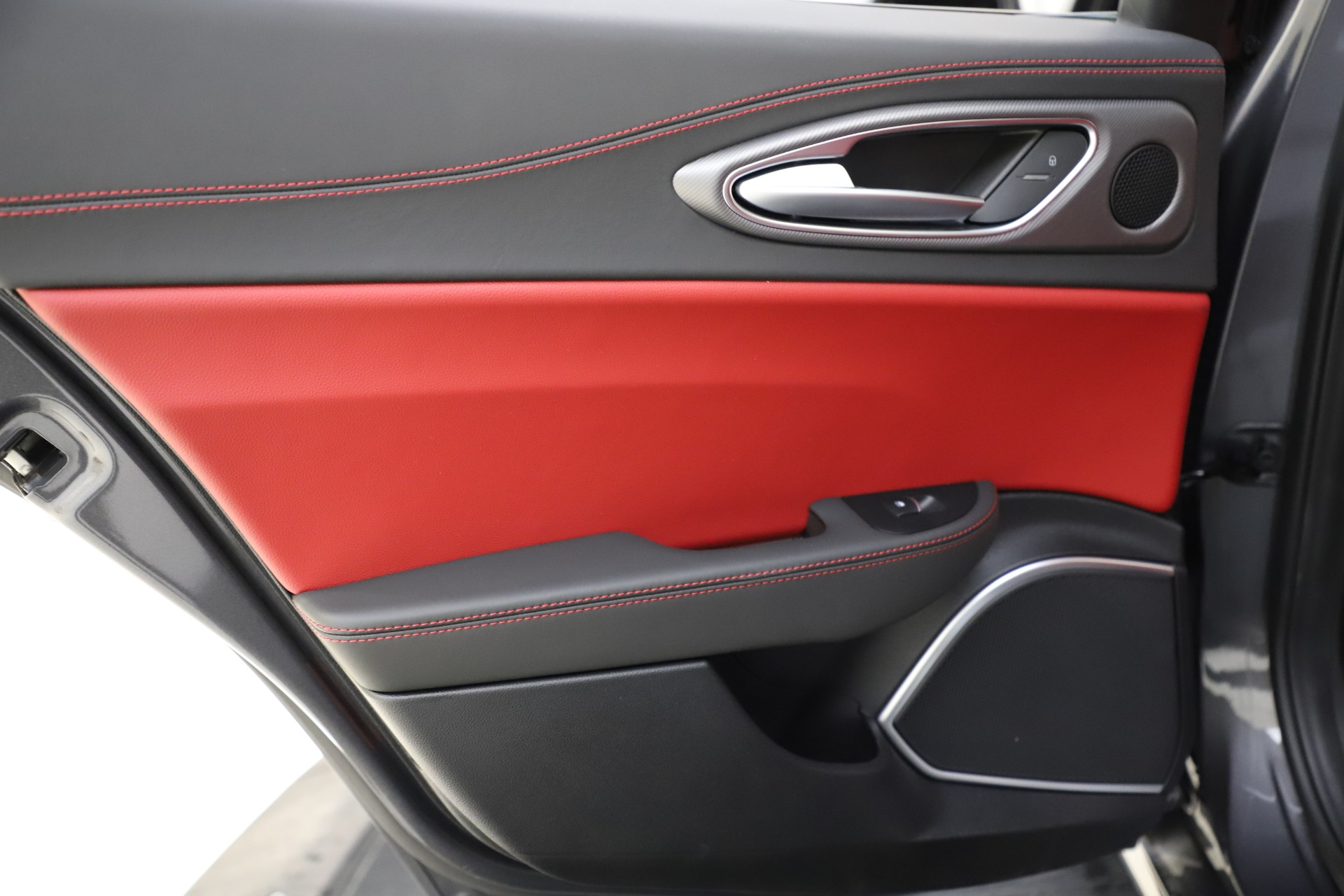 New 2020 Alfa Romeo Giulia Ti Sport Q4 | St. Petersburg, FL