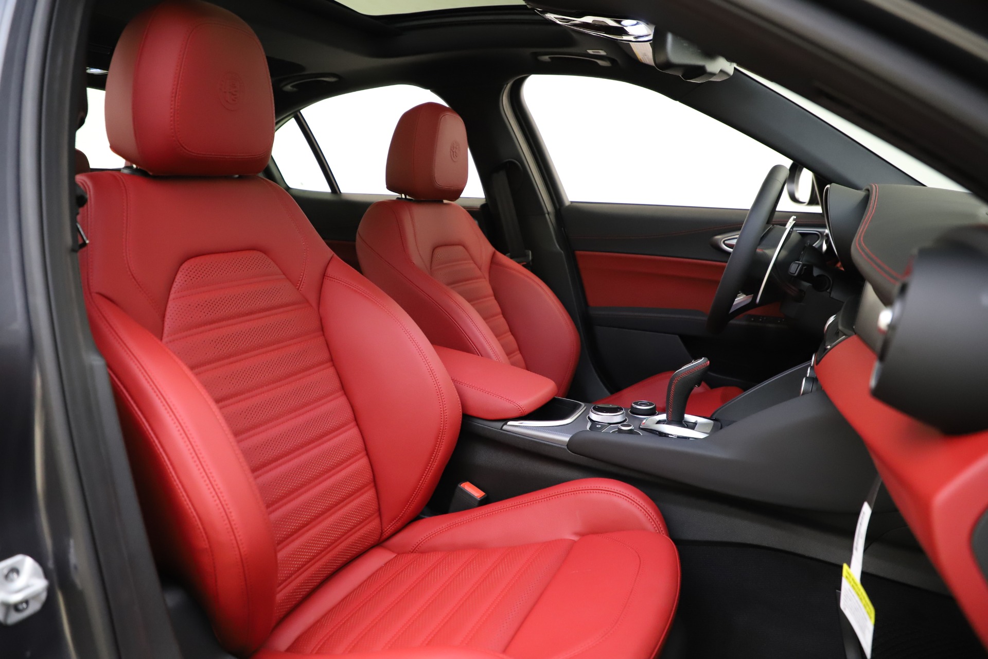 New 2020 Alfa Romeo Giulia Ti Sport Q4 | St. Petersburg, FL