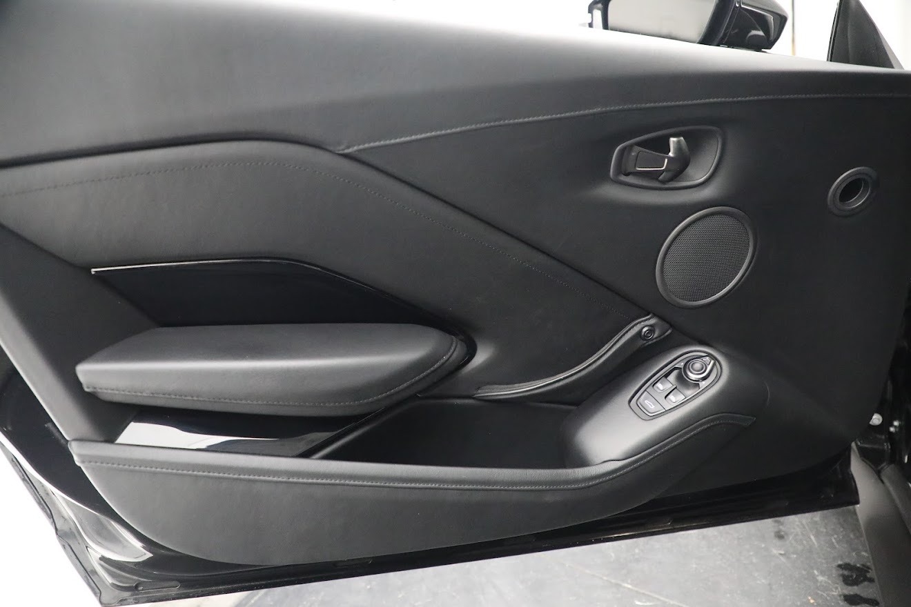 Used 2019 Aston Martin Vantage Coupe | St. Petersburg, FL