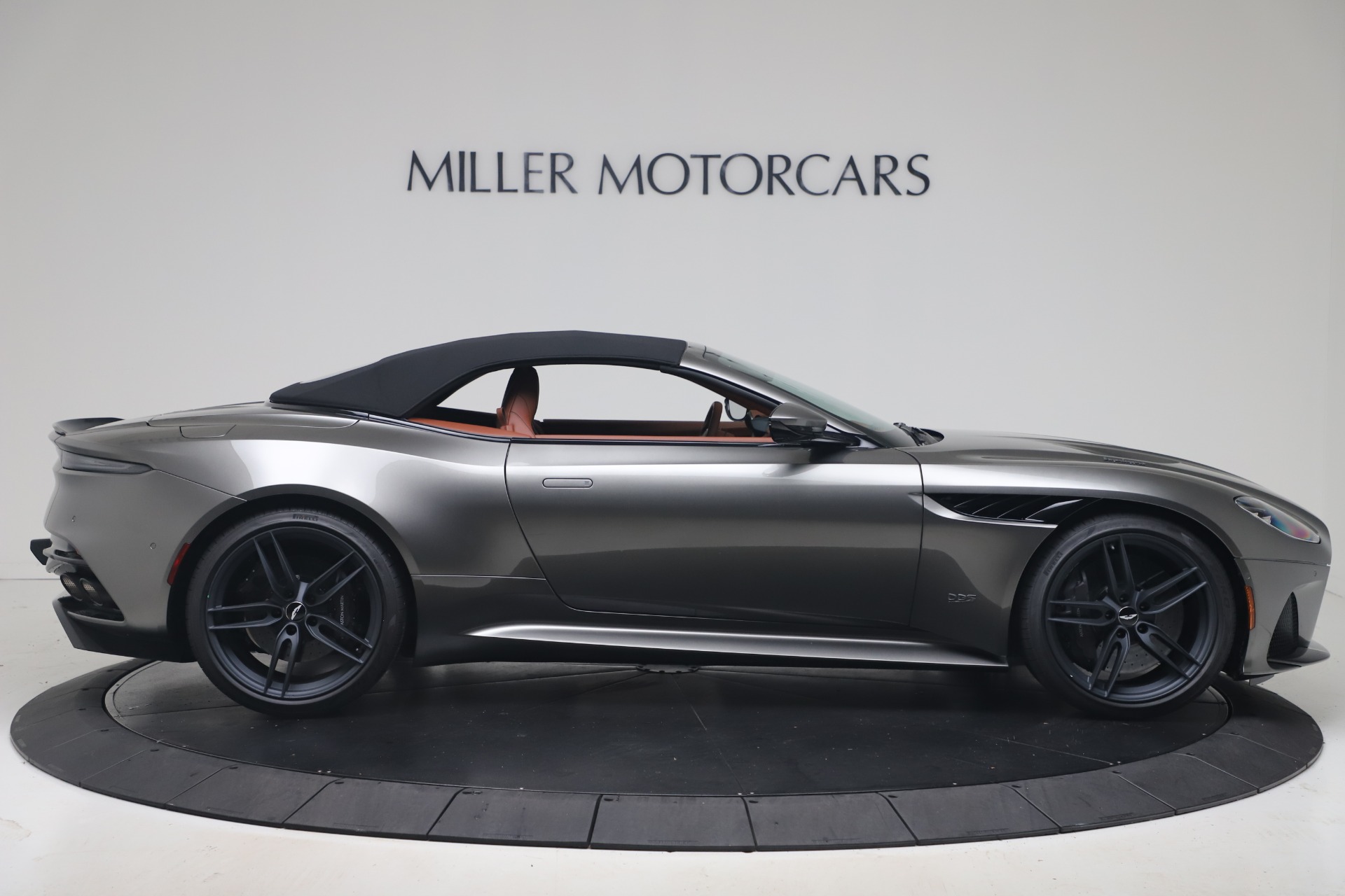 New 2020 Aston Martin DBS Superleggera Volante | St. Petersburg, FL