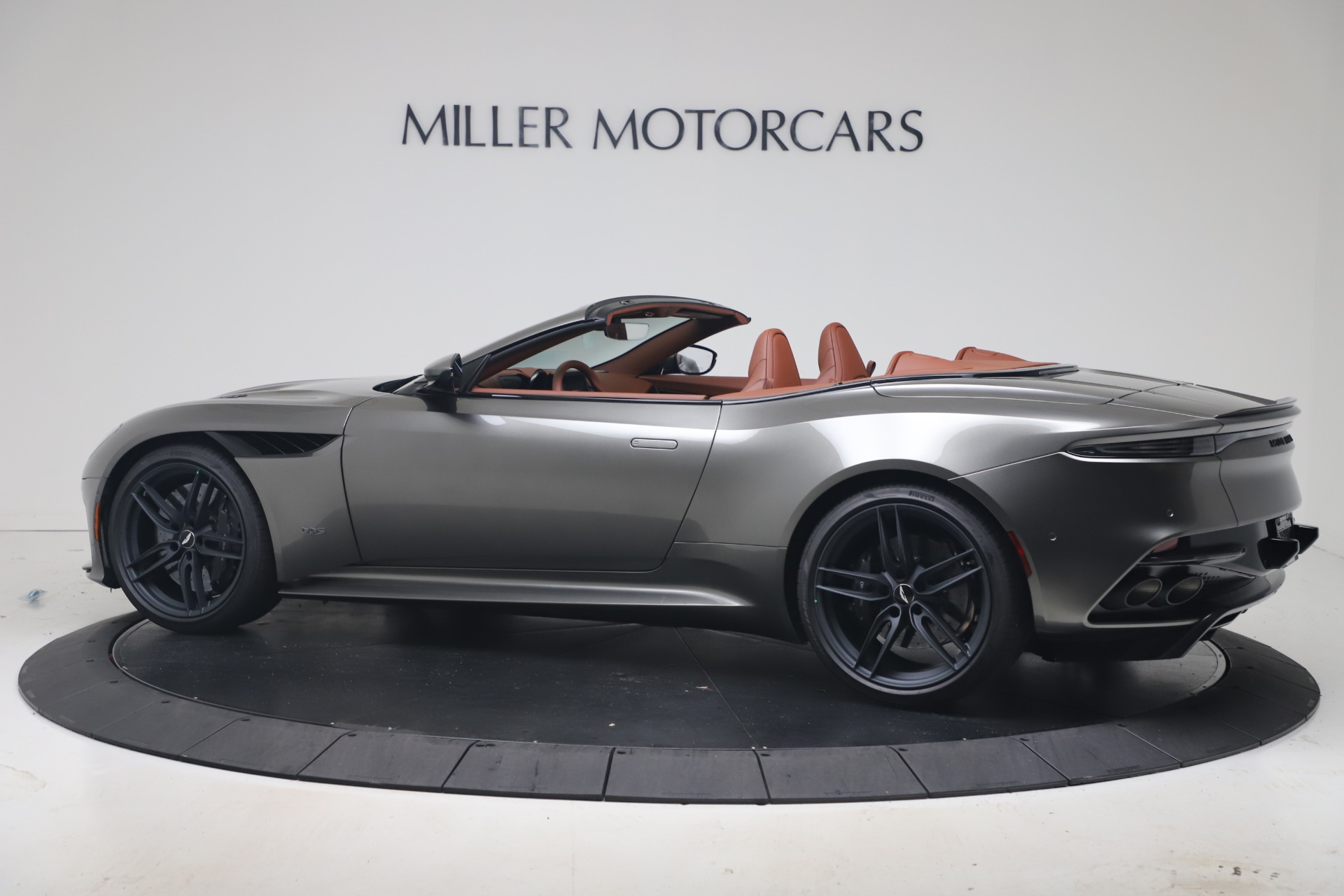 New 2020 Aston Martin DBS Superleggera Volante | St. Petersburg, FL