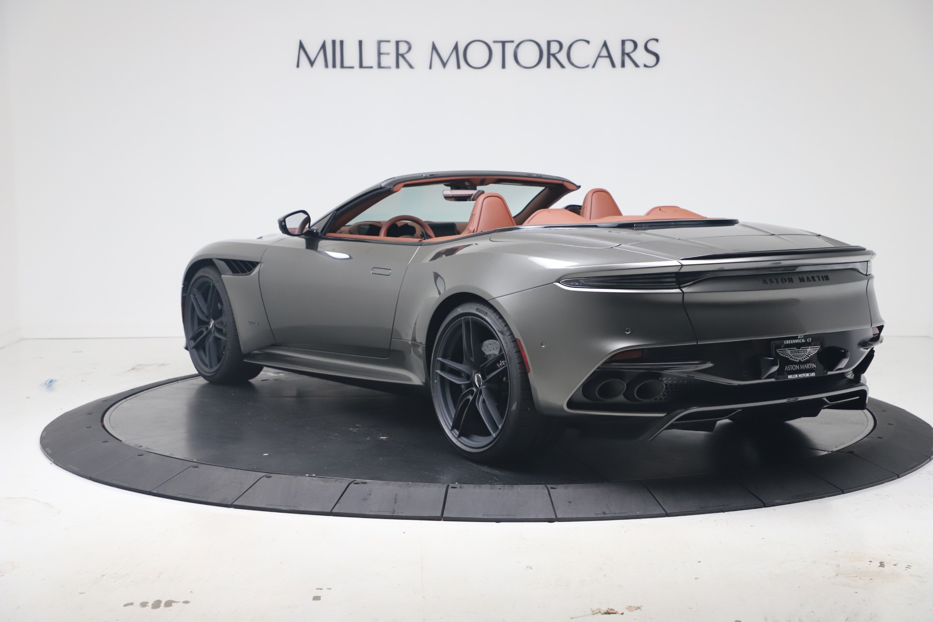New 2020 Aston Martin DBS Superleggera Volante | St. Petersburg, FL