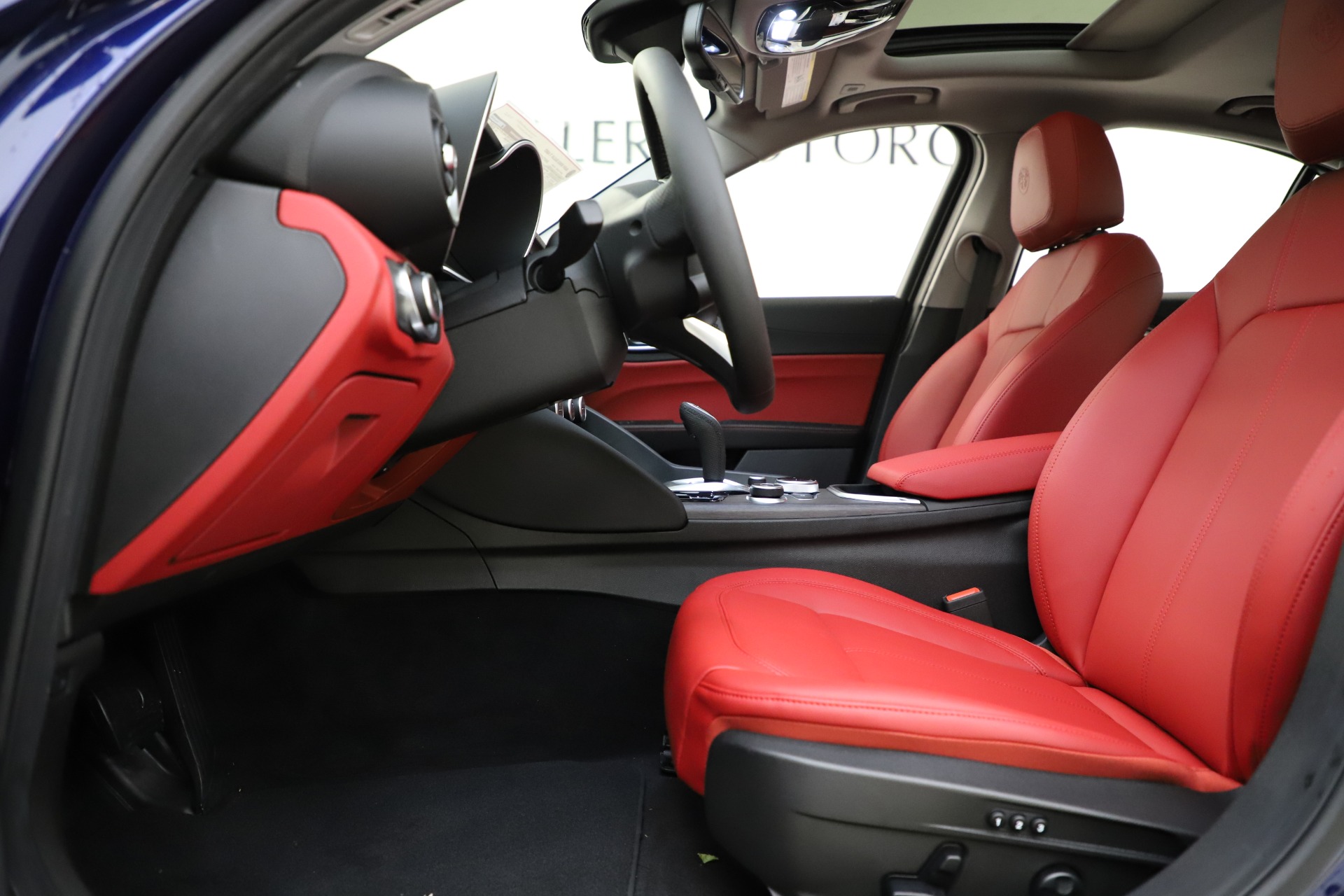 New 2020 Alfa Romeo Giulia Ti Q4 | St. Petersburg, FL
