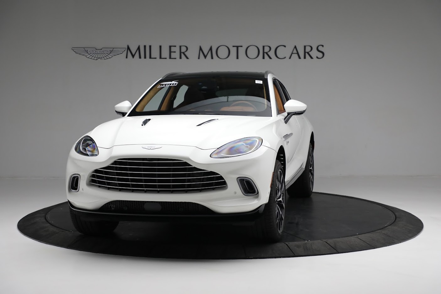 New 2021 Aston Martin DBX | St. Petersburg, FL