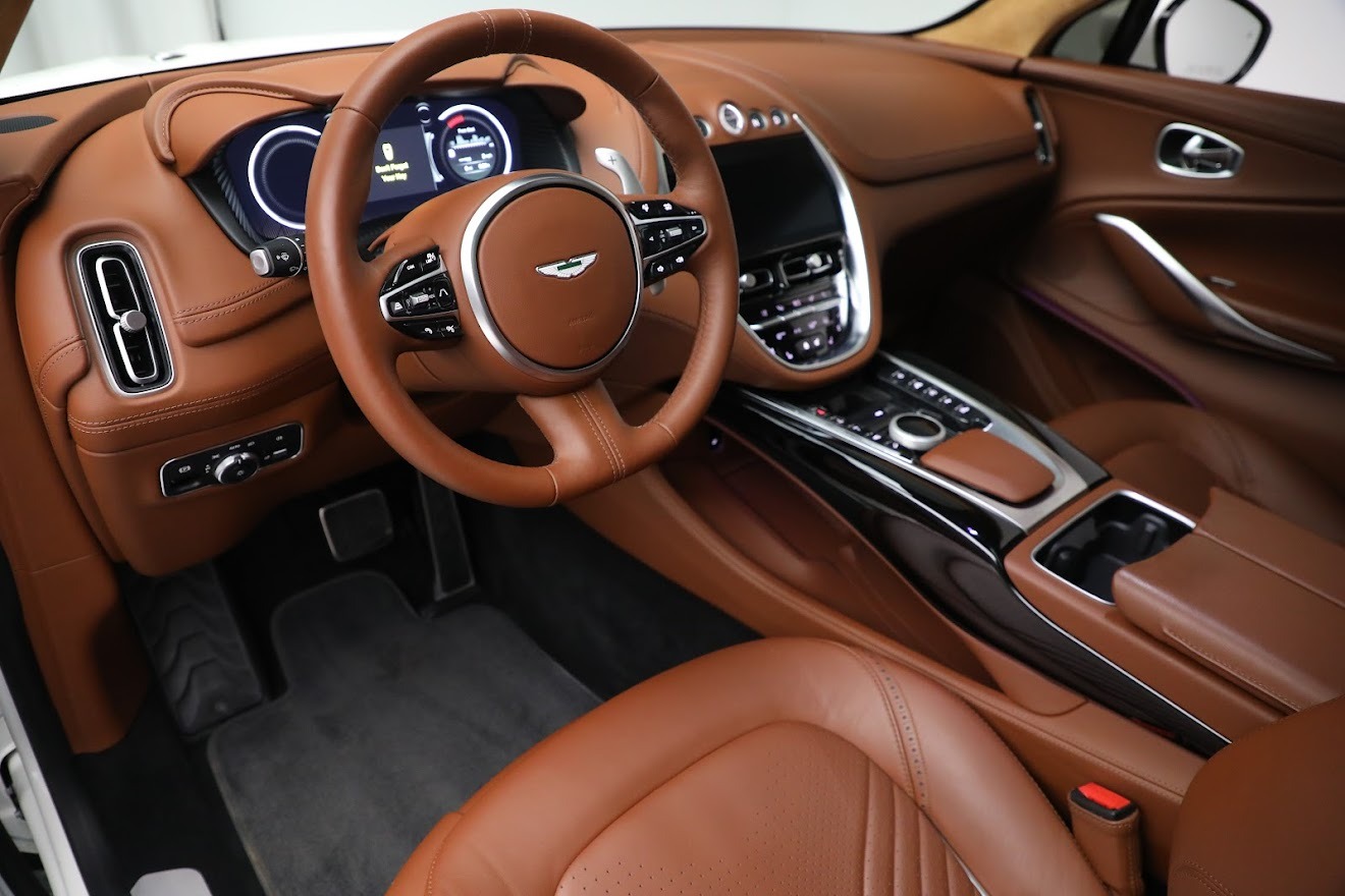 New 2021 Aston Martin DBX | St. Petersburg, FL