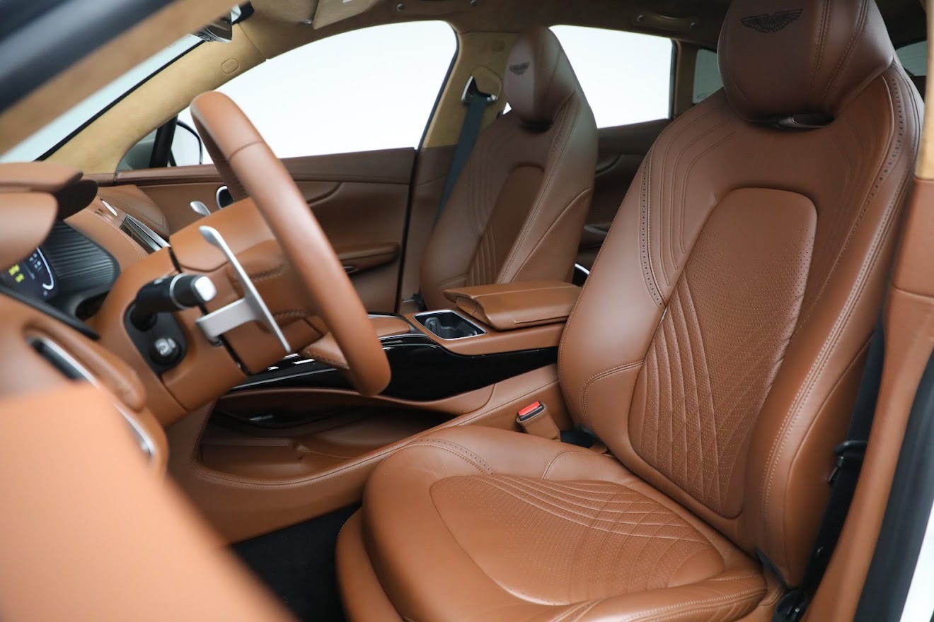 New 2021 Aston Martin DBX | St. Petersburg, FL