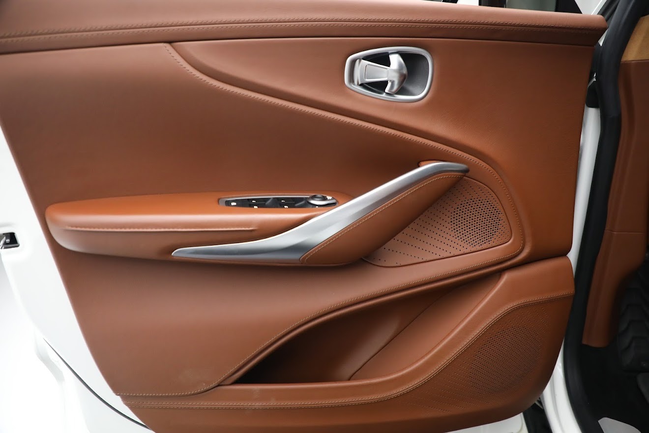 New 2021 Aston Martin DBX | St. Petersburg, FL