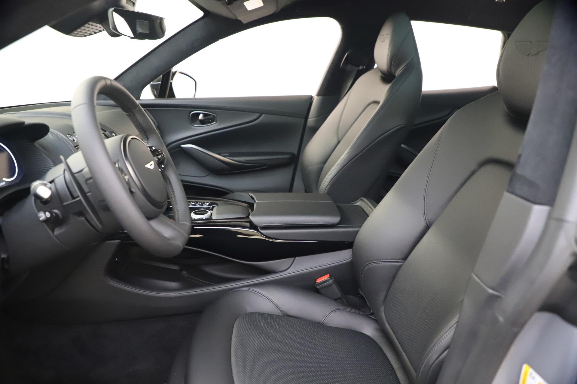 New 2021 Aston Martin DBX SUV | St. Petersburg, FL