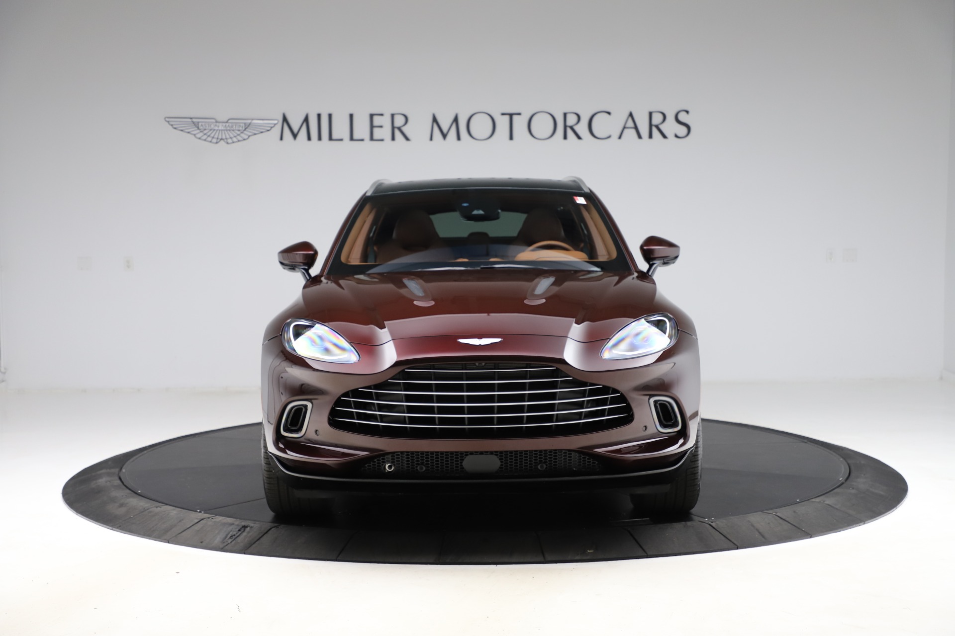 New 2021 Aston Martin DBX | St. Petersburg, FL
