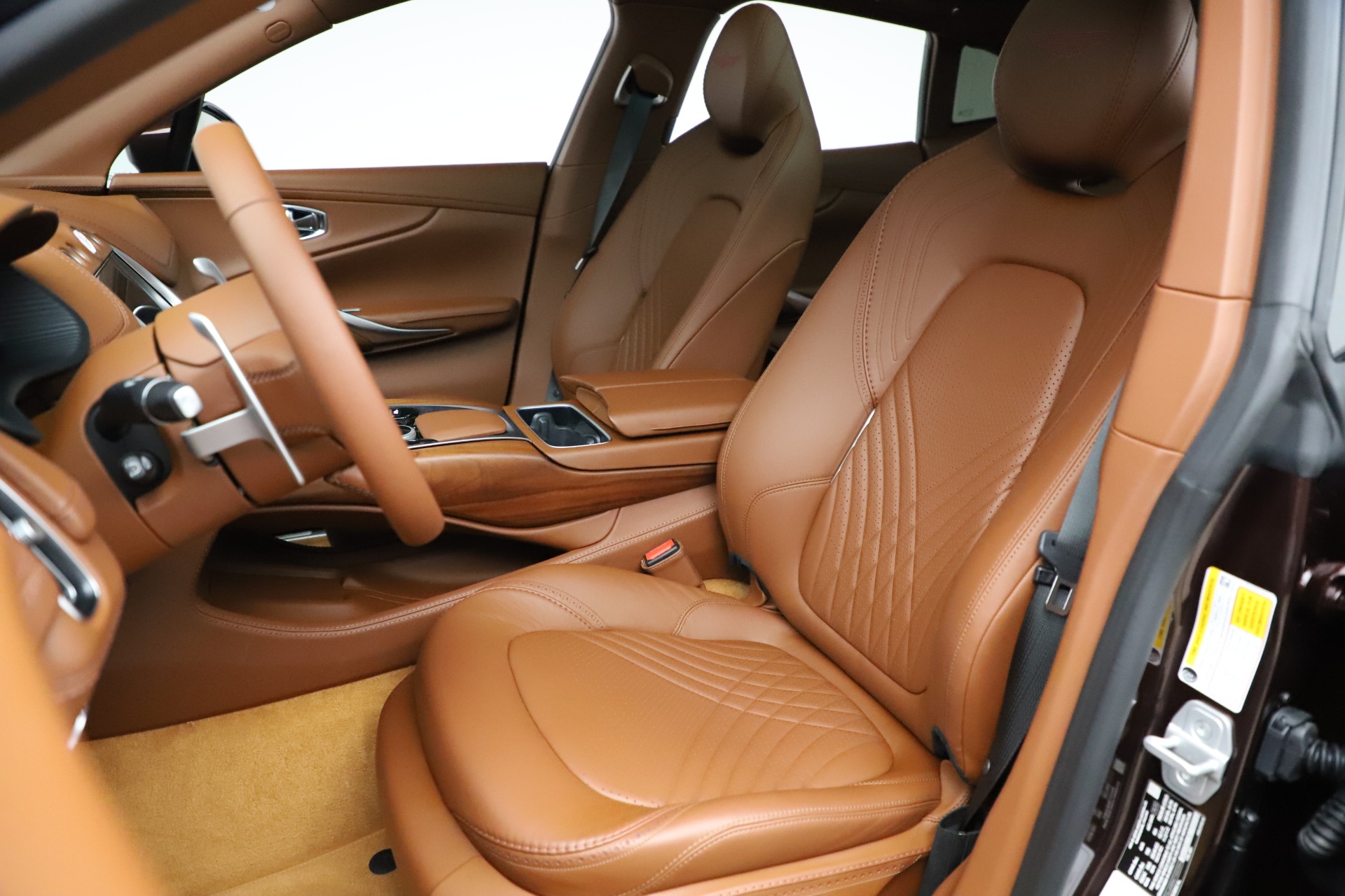 New 2021 Aston Martin DBX | St. Petersburg, FL