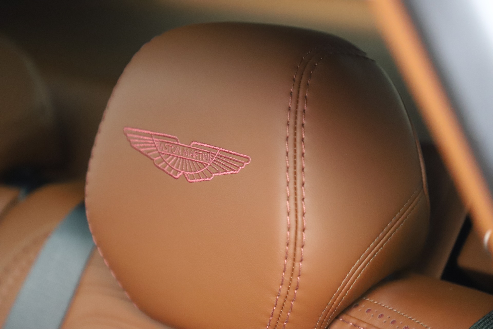 New 2021 Aston Martin DBX | St. Petersburg, FL