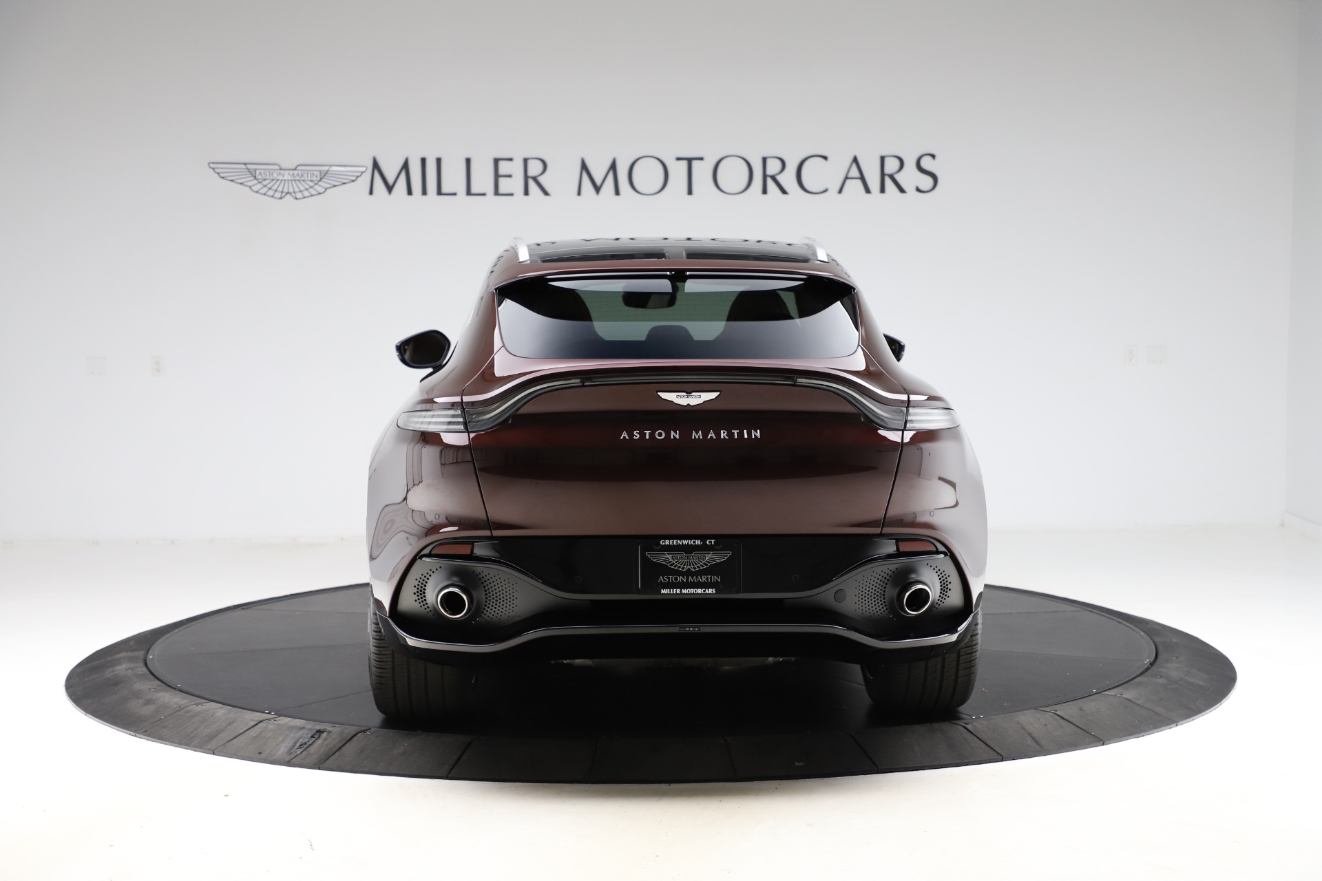 New 2021 Aston Martin DBX | St. Petersburg, FL