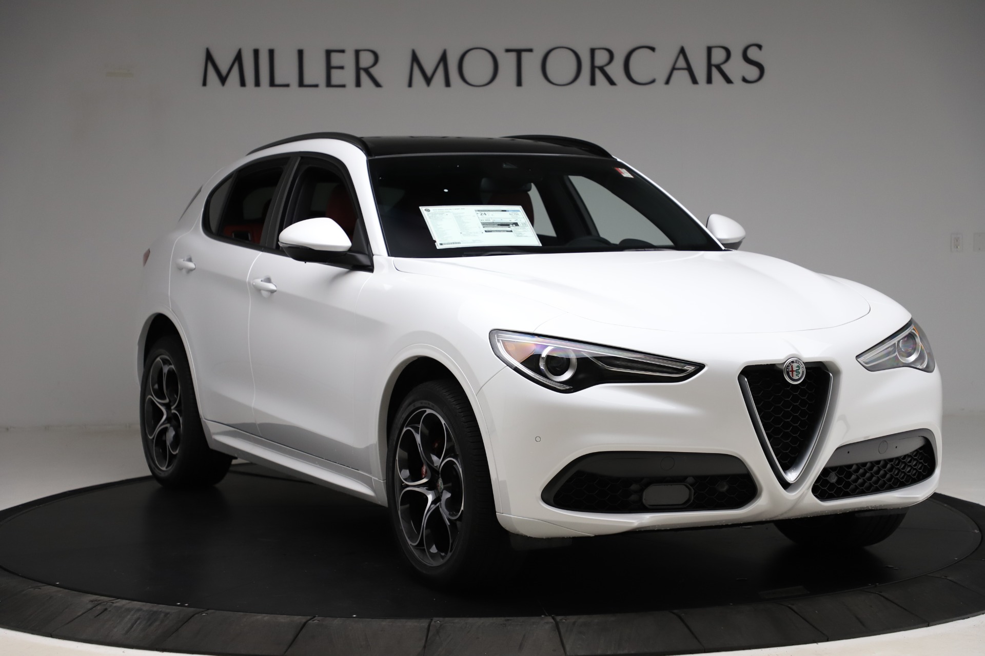 New 2020 Alfa Romeo Stelvio Ti Sport Q4 | St. Petersburg, FL
