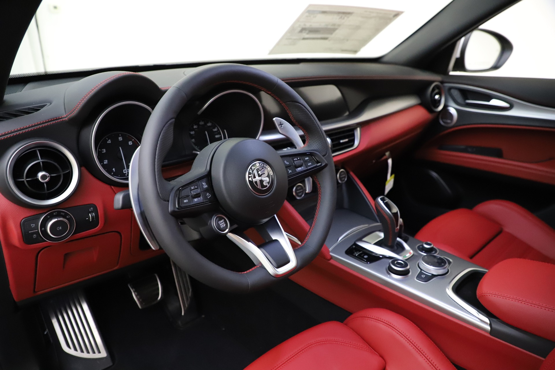 New 2020 Alfa Romeo Stelvio Ti Sport Q4 | St. Petersburg, FL