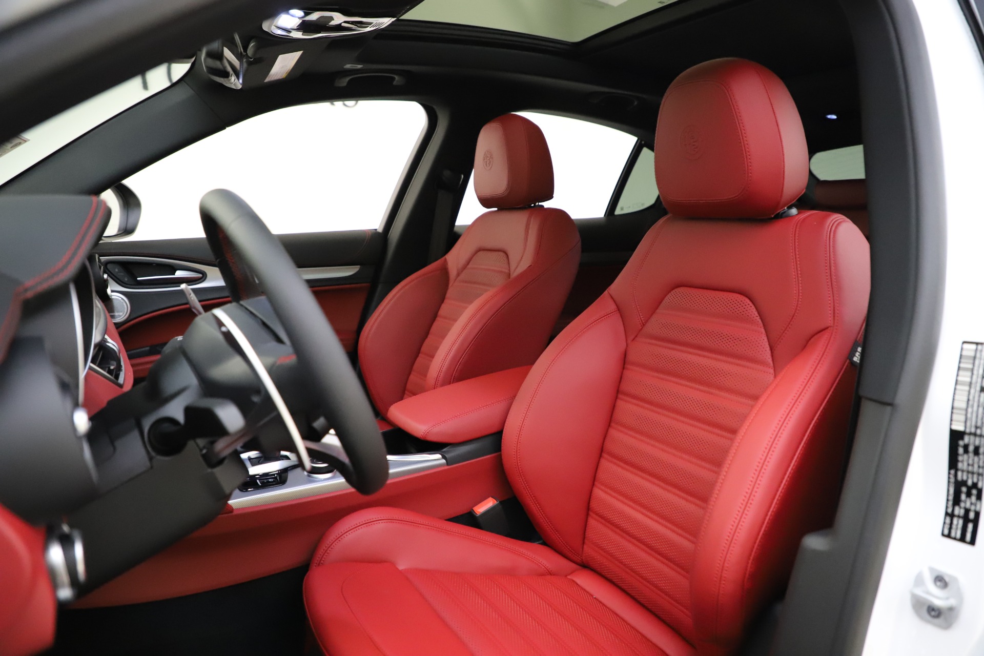 New 2020 Alfa Romeo Stelvio Ti Sport Q4 | St. Petersburg, FL