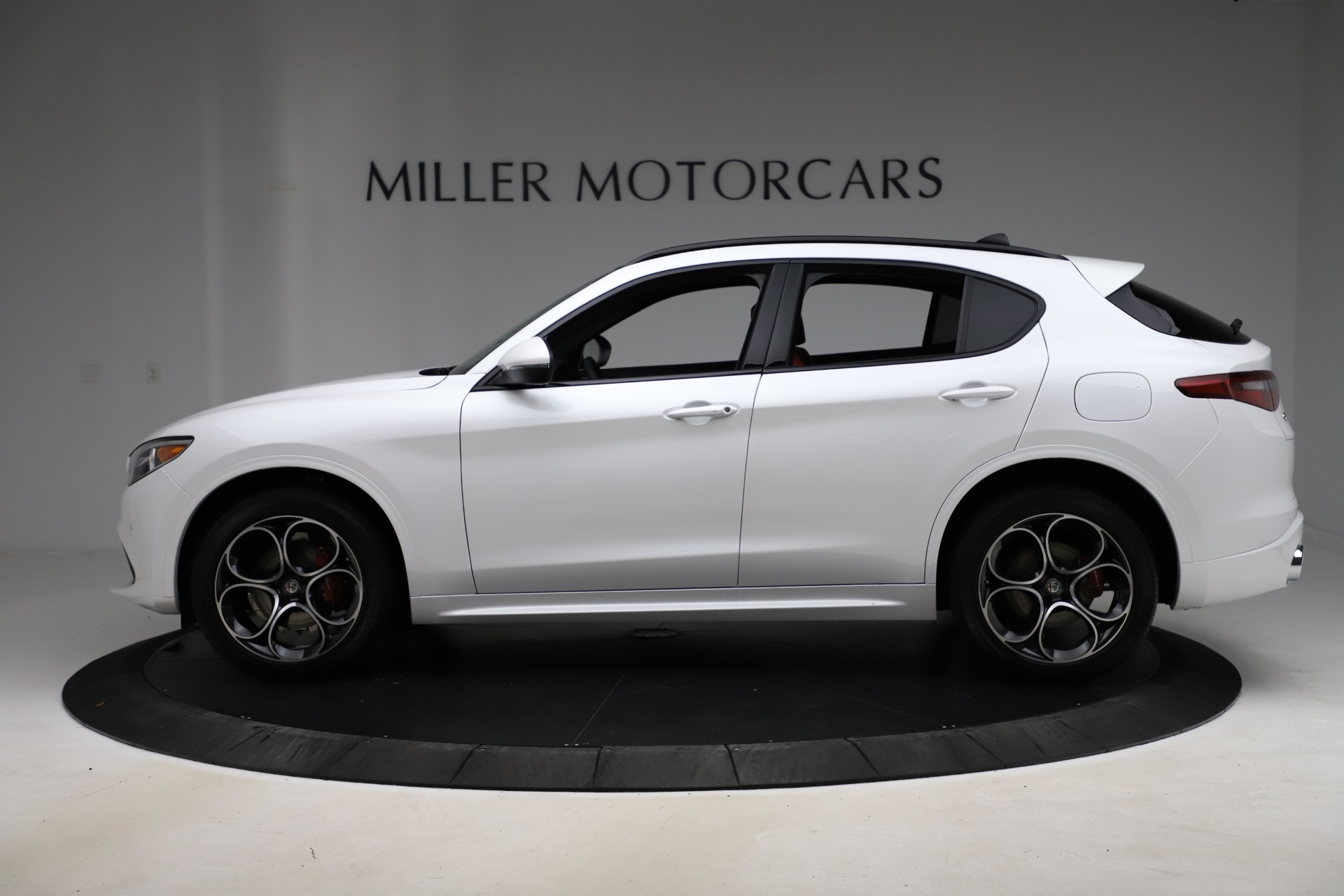 New 2020 Alfa Romeo Stelvio Ti Sport Q4 | St. Petersburg, FL