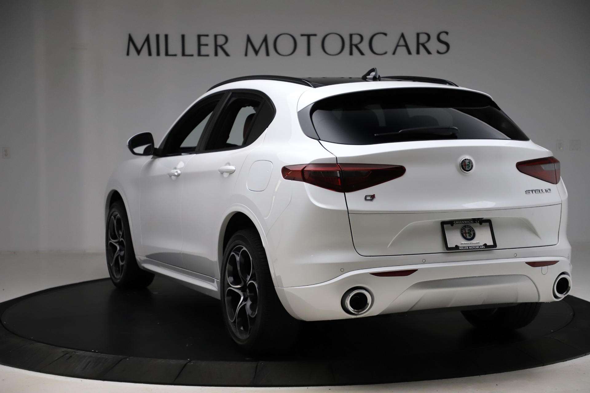New 2020 Alfa Romeo Stelvio Ti Sport Q4 | St. Petersburg, FL