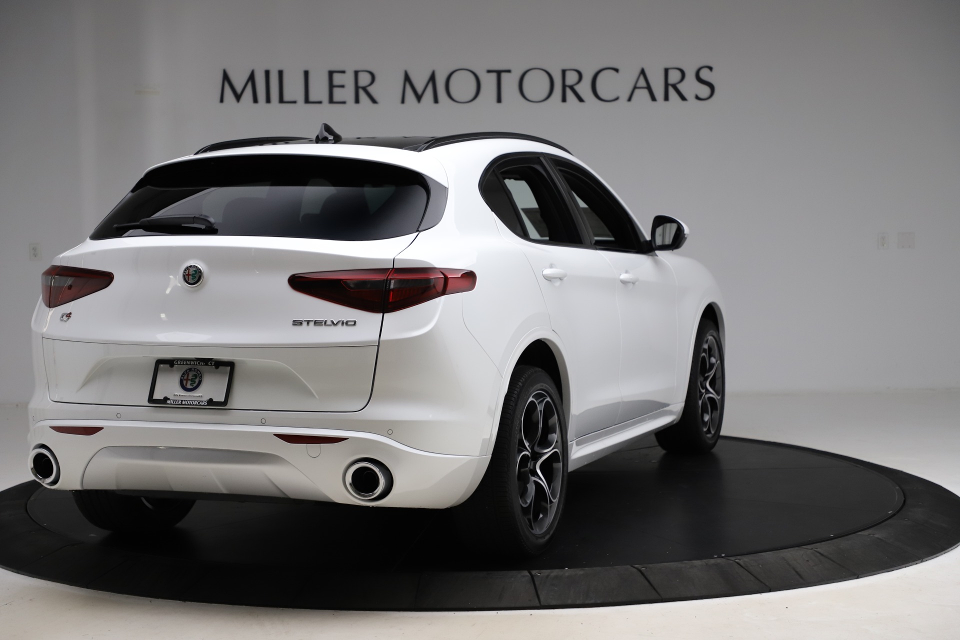 New 2020 Alfa Romeo Stelvio Ti Sport Q4 | St. Petersburg, FL