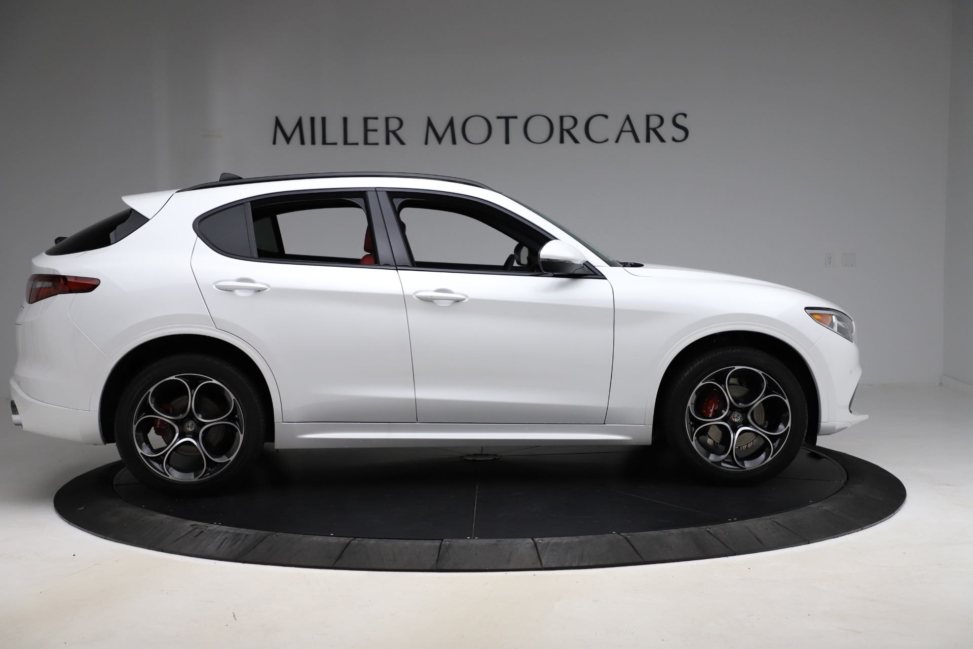 New 2020 Alfa Romeo Stelvio Ti Sport Q4 | St. Petersburg, FL
