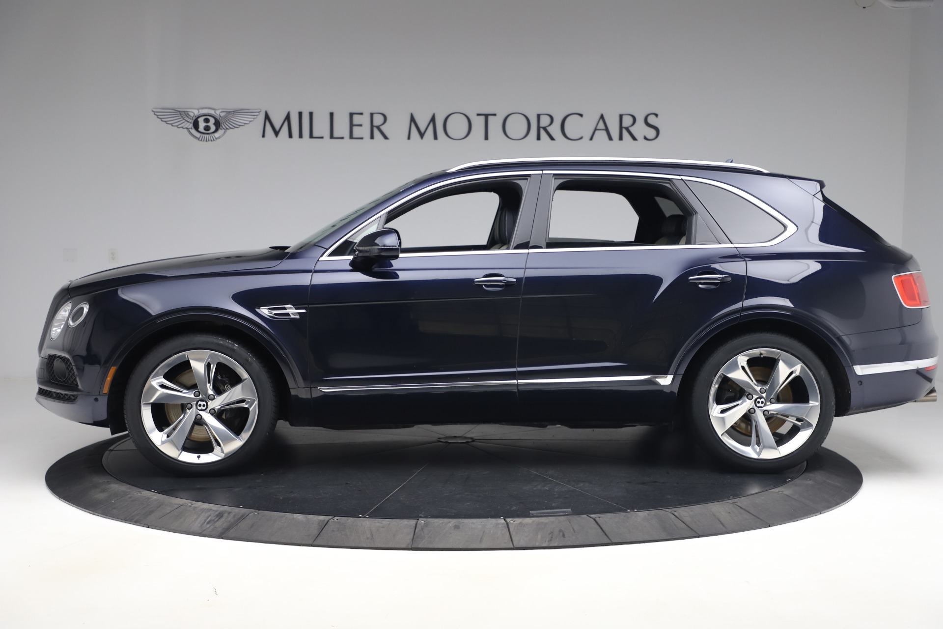 Used 2018 Bentley Bentayga W12 Signature Edition | St. Petersburg, FL