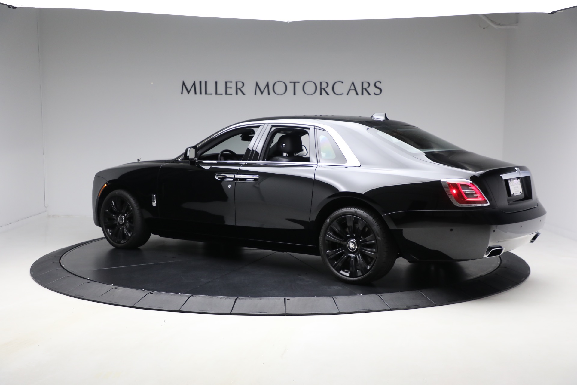 New 2021 Rolls-Royce Ghost | St. Petersburg, FL