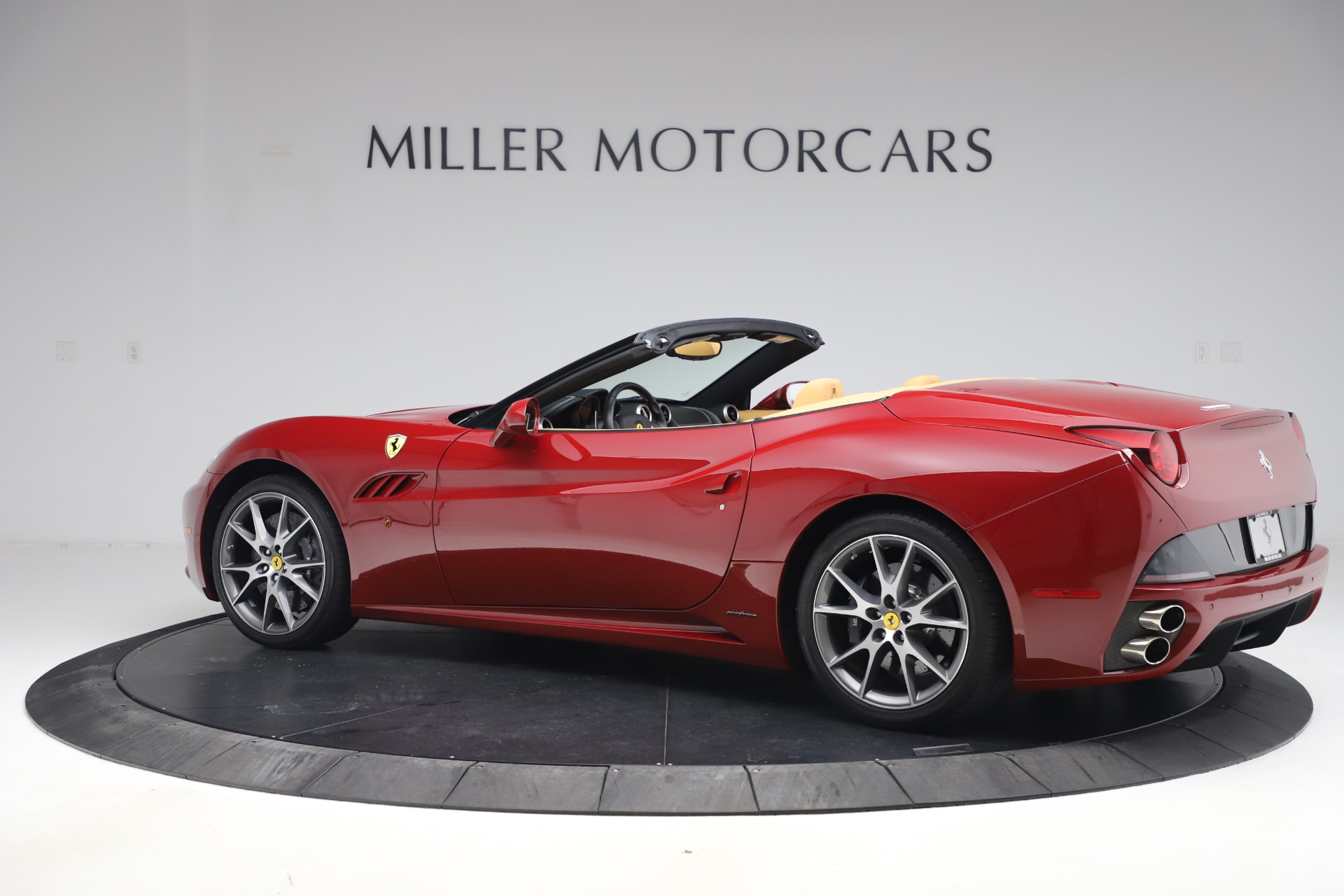 Used 2014 Ferrari California 30 | St. Petersburg, FL