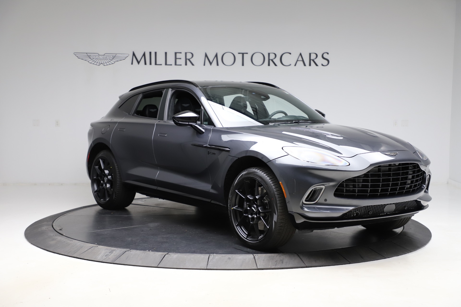 New 2021 Aston Martin DBX | St. Petersburg, FL