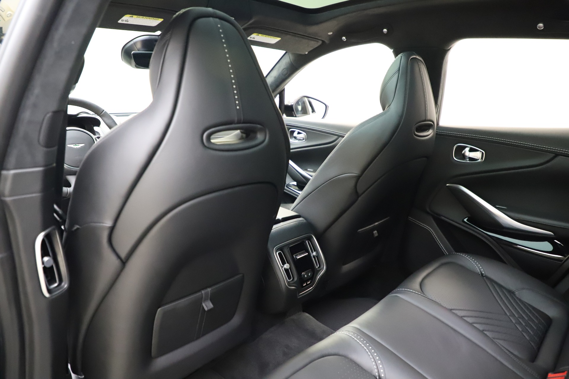 New 2021 Aston Martin DBX | St. Petersburg, FL