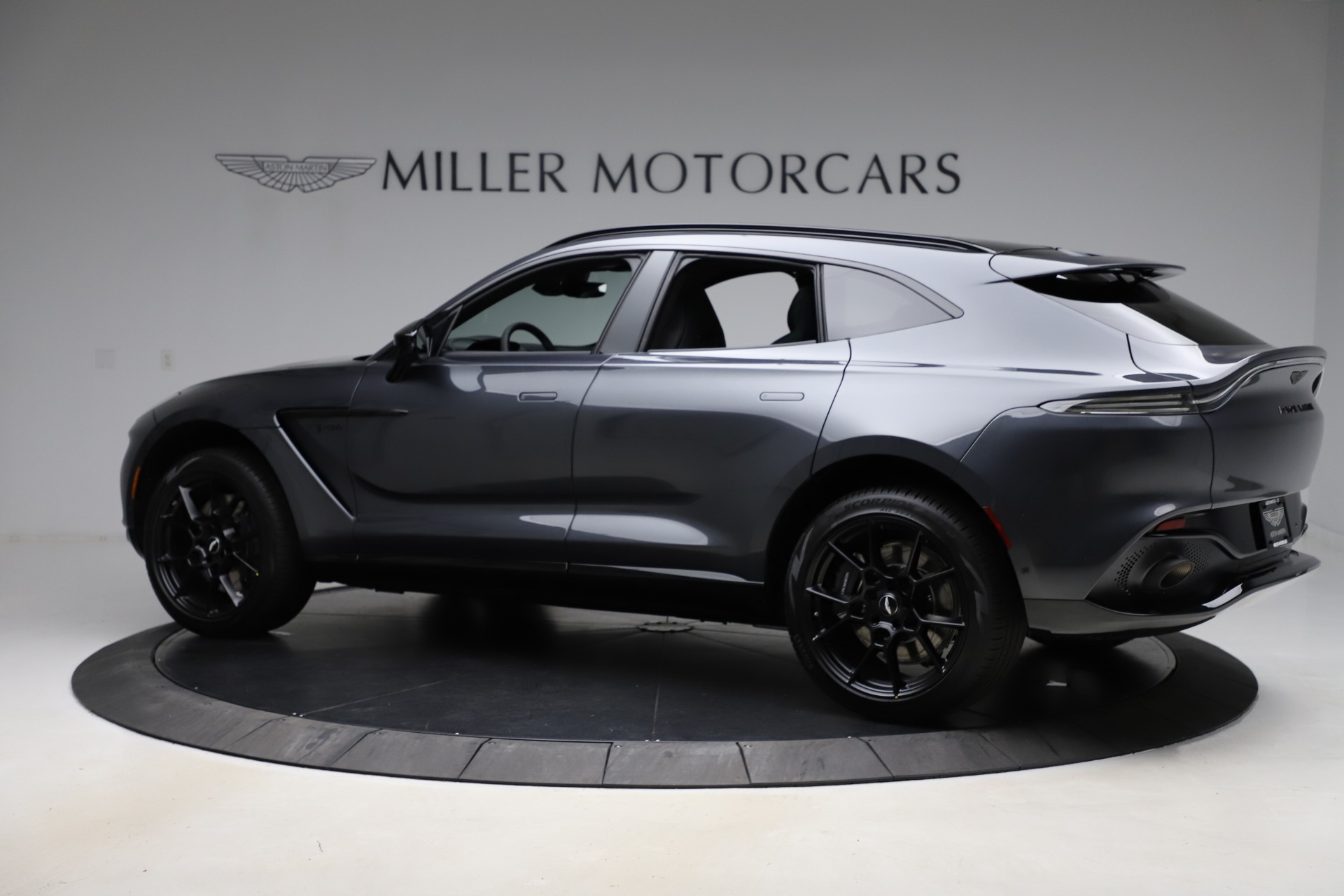 New 2021 Aston Martin DBX | St. Petersburg, FL