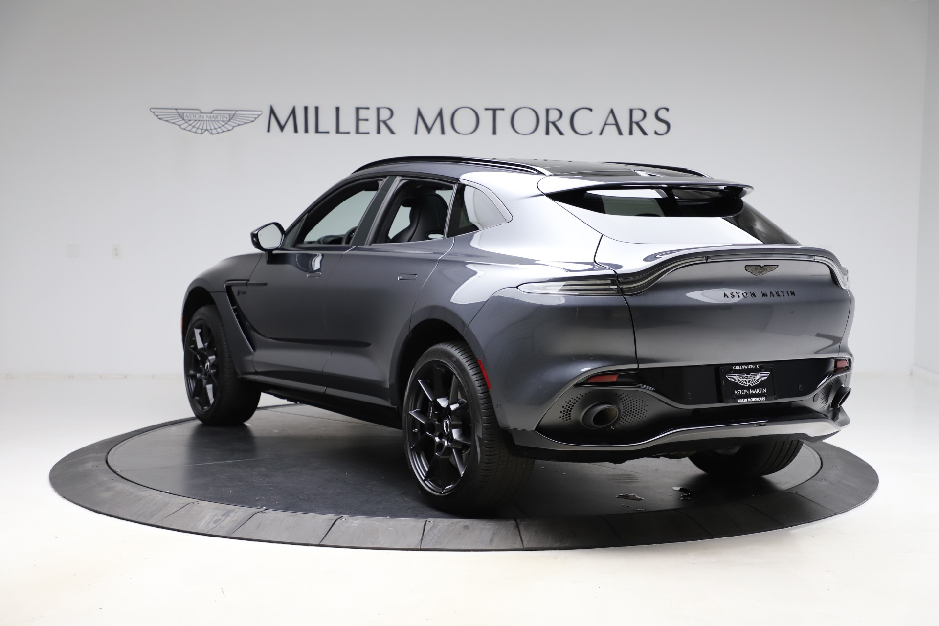 New 2021 Aston Martin DBX | St. Petersburg, FL