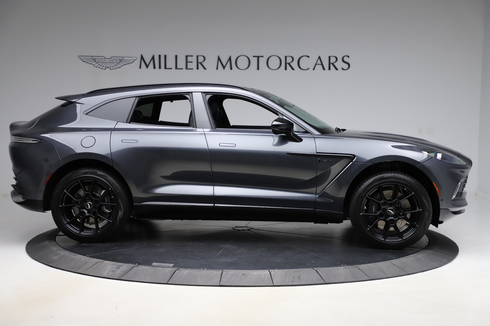 New 2021 Aston Martin DBX | St. Petersburg, FL