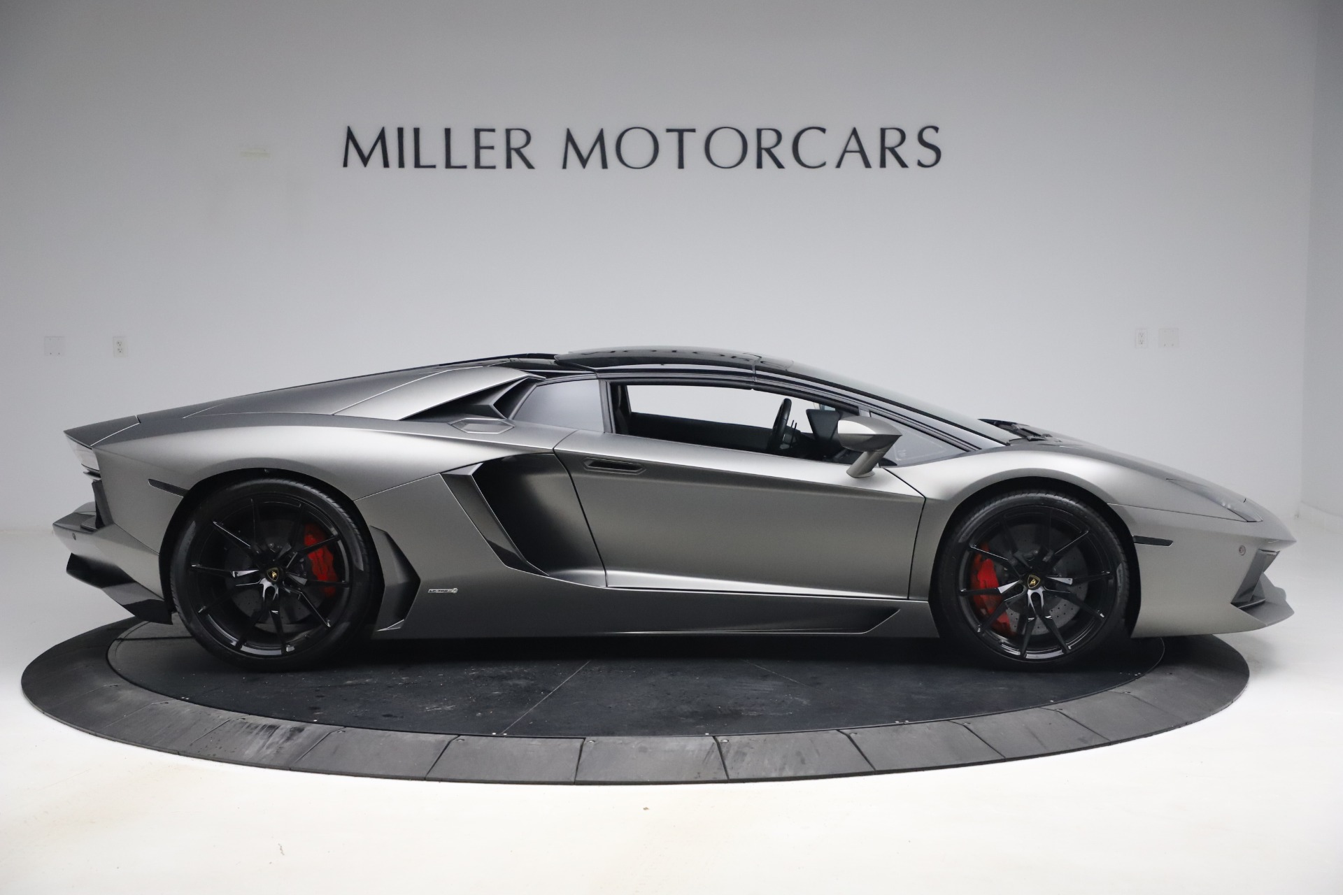 Used 2015 Lamborghini Aventador Roadster LP 700-4 | St. Petersburg, FL