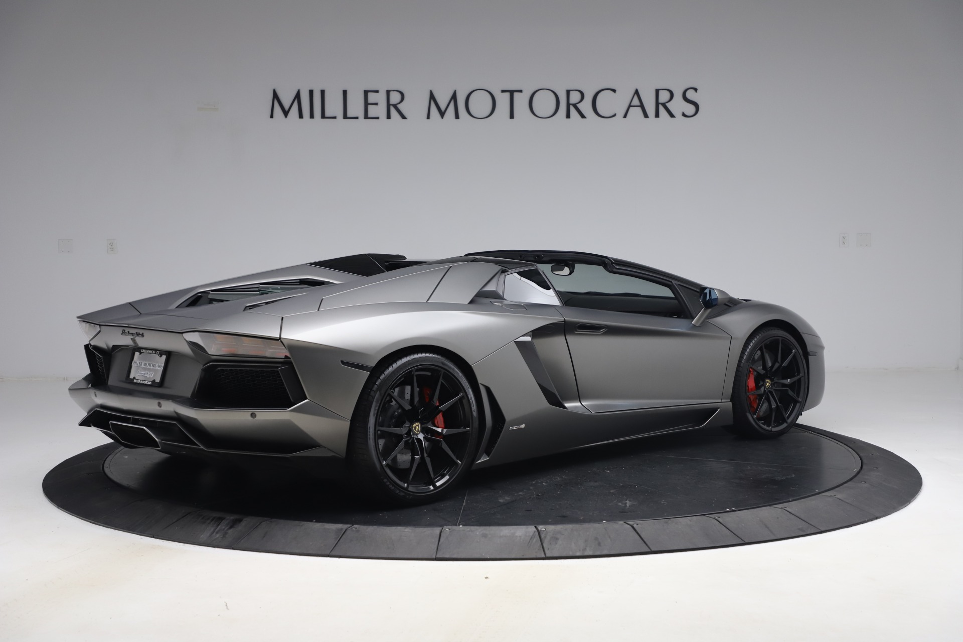 Used 2015 Lamborghini Aventador Roadster LP 700-4 | St. Petersburg, FL