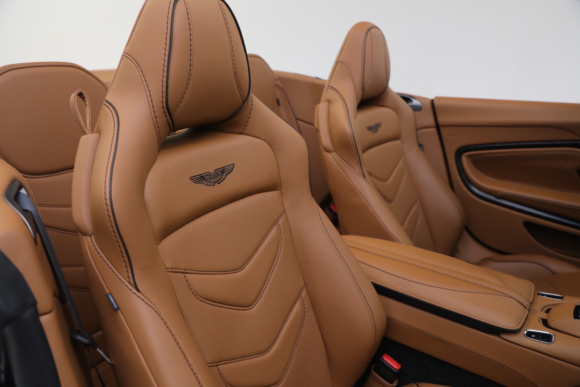 New 2021 Aston Martin DBS Superleggera Volante Convertible | St. Petersburg, FL