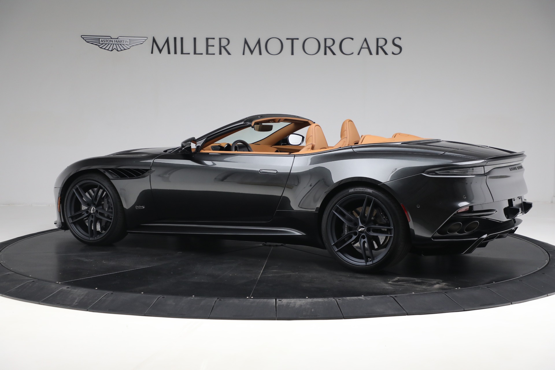 New 2021 Aston Martin DBS Superleggera Volante Convertible | St. Petersburg, FL