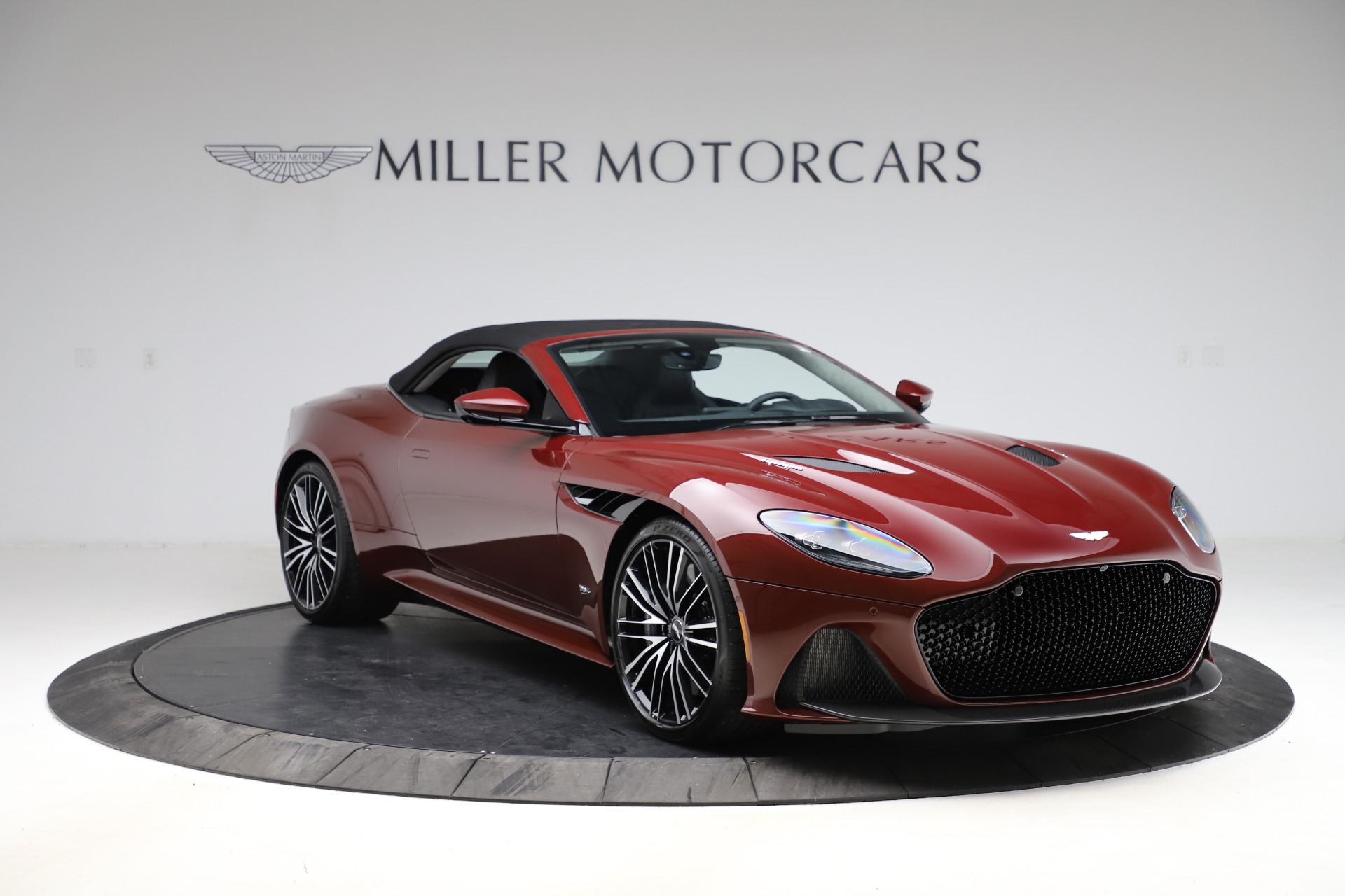 New 2021 Aston Martin DBS Superleggera Volante | St. Petersburg, FL