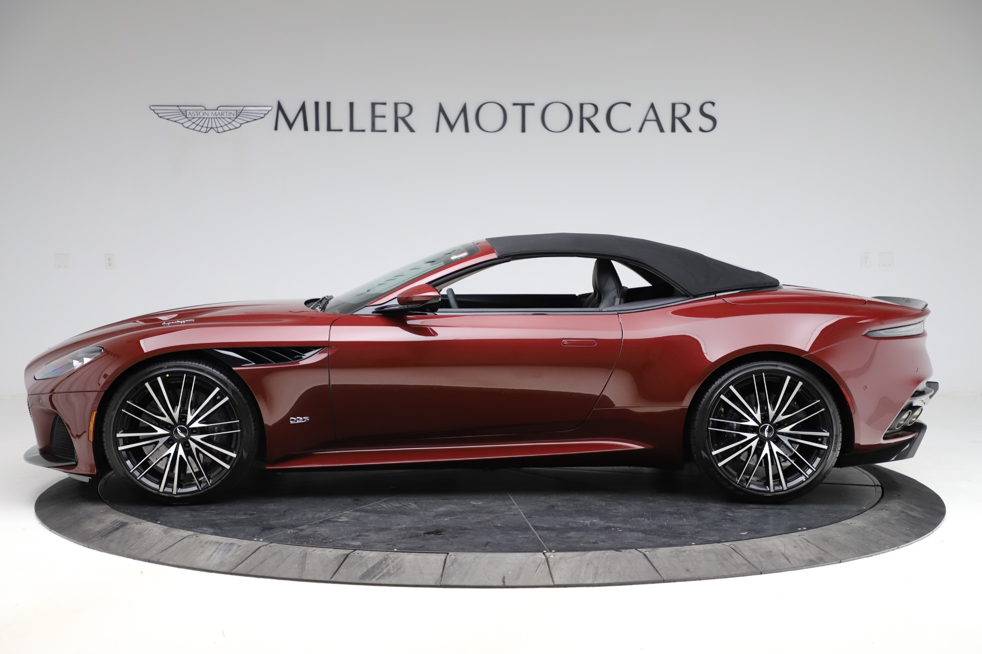 New 2021 Aston Martin DBS Superleggera Volante | St. Petersburg, FL
