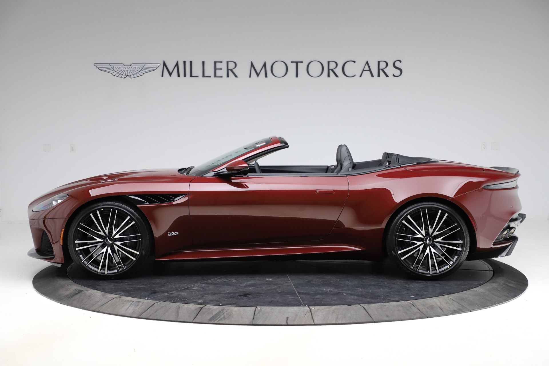New 2021 Aston Martin DBS Superleggera Volante | St. Petersburg, FL