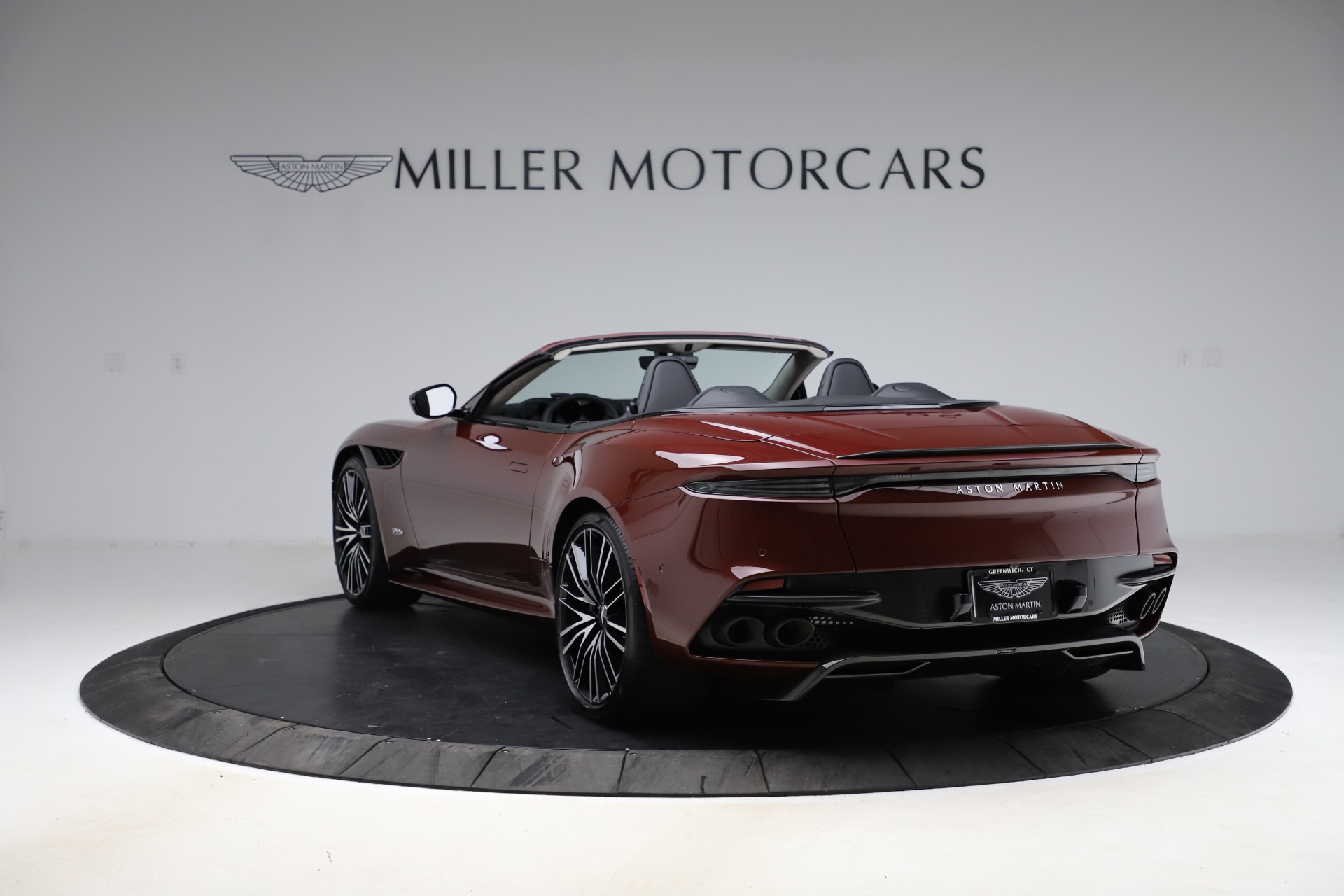 New 2021 Aston Martin DBS Superleggera Volante | St. Petersburg, FL