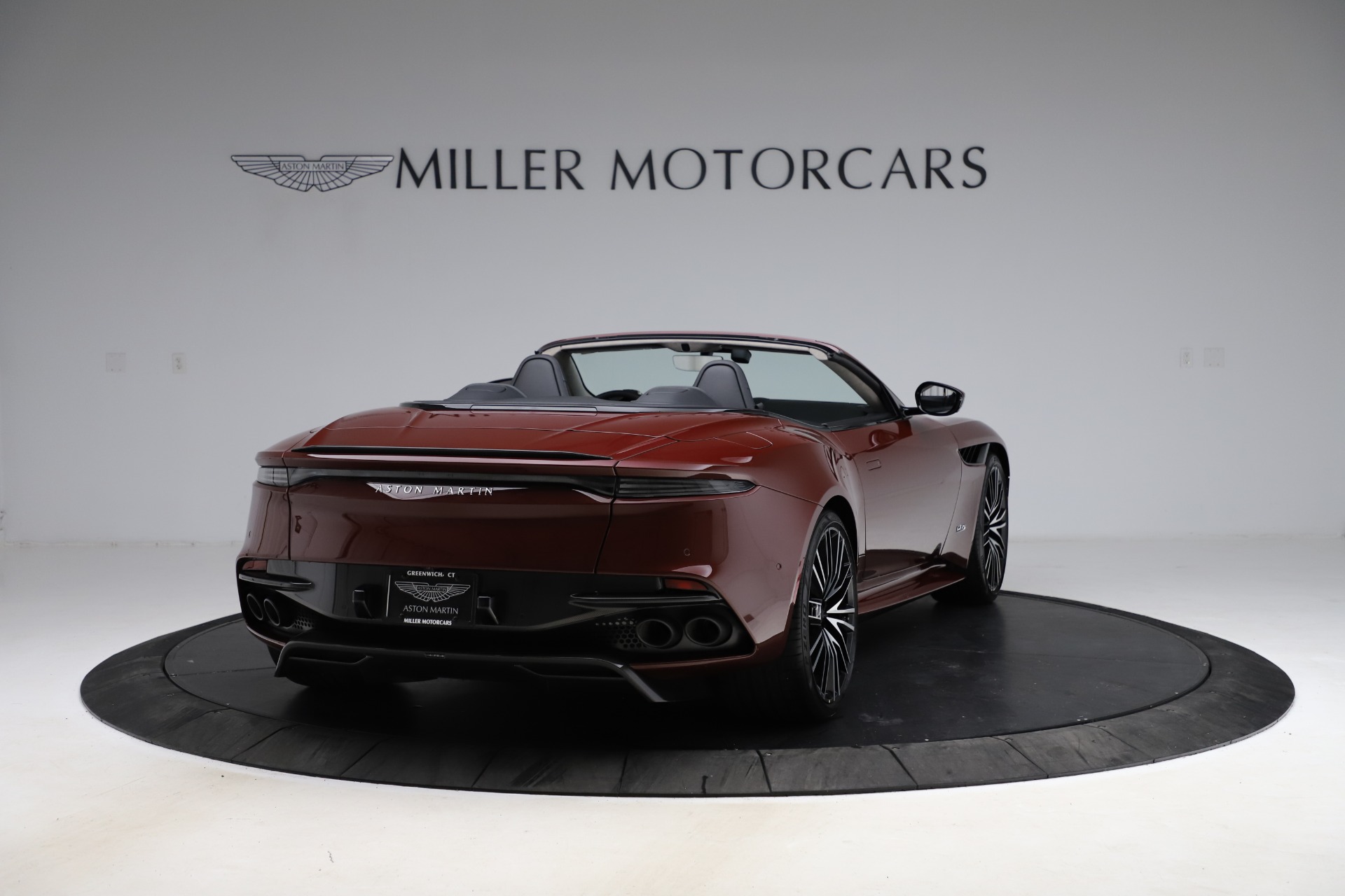 New 2021 Aston Martin DBS Superleggera Volante | St. Petersburg, FL