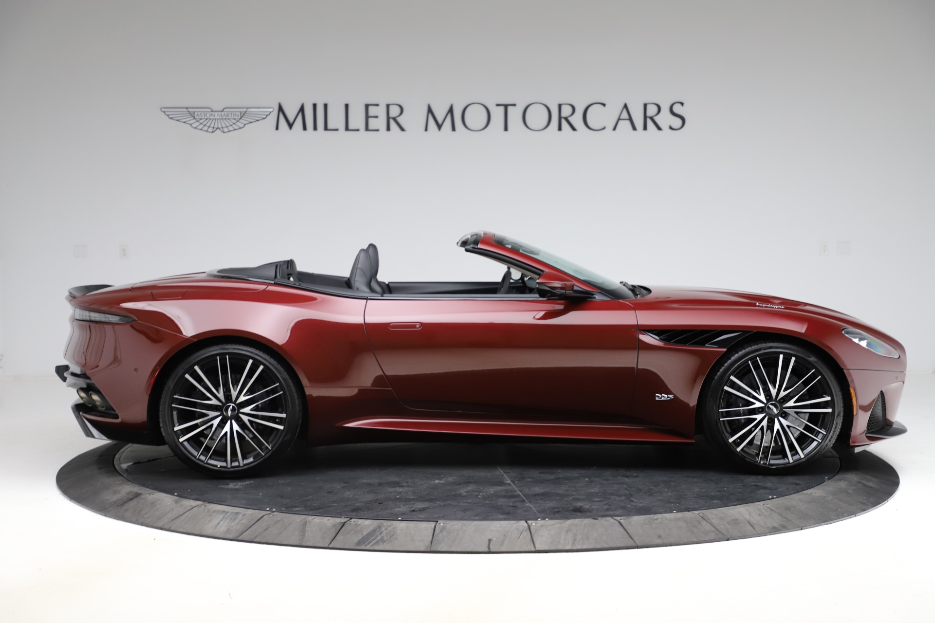 New 2021 Aston Martin DBS Superleggera Volante | St. Petersburg, FL