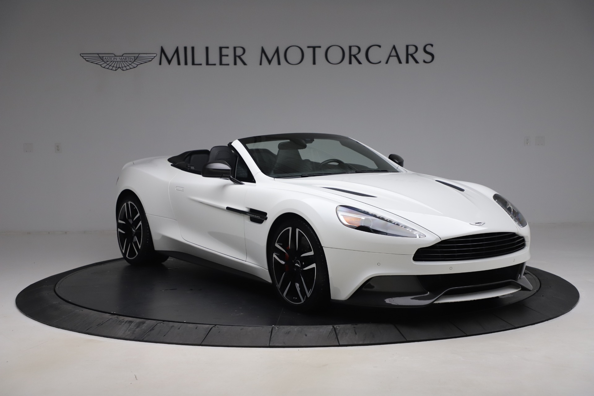 Used 2015 Aston Martin Vanquish Volante | St. Petersburg, FL
