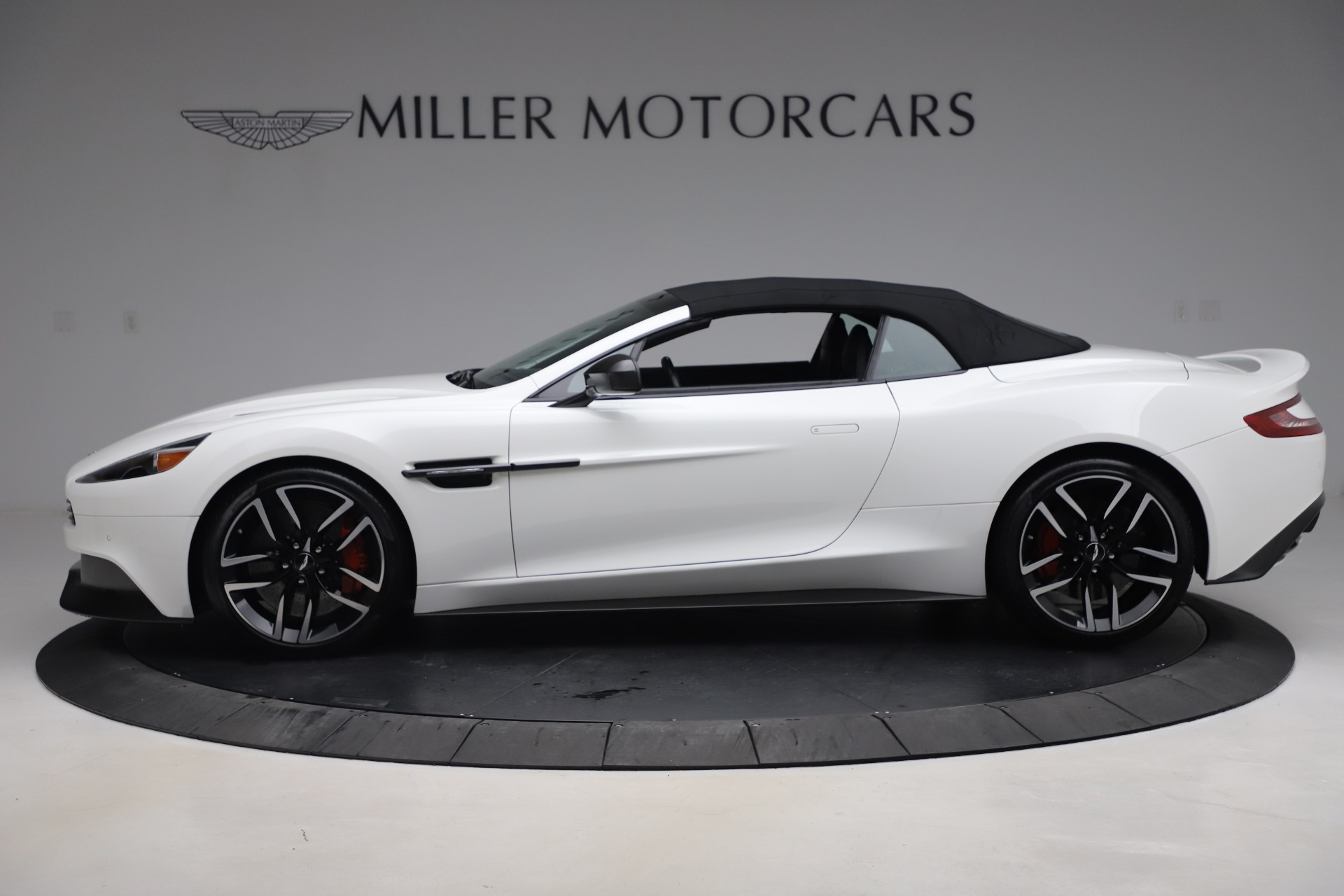 Used 2015 Aston Martin Vanquish Volante | St. Petersburg, FL