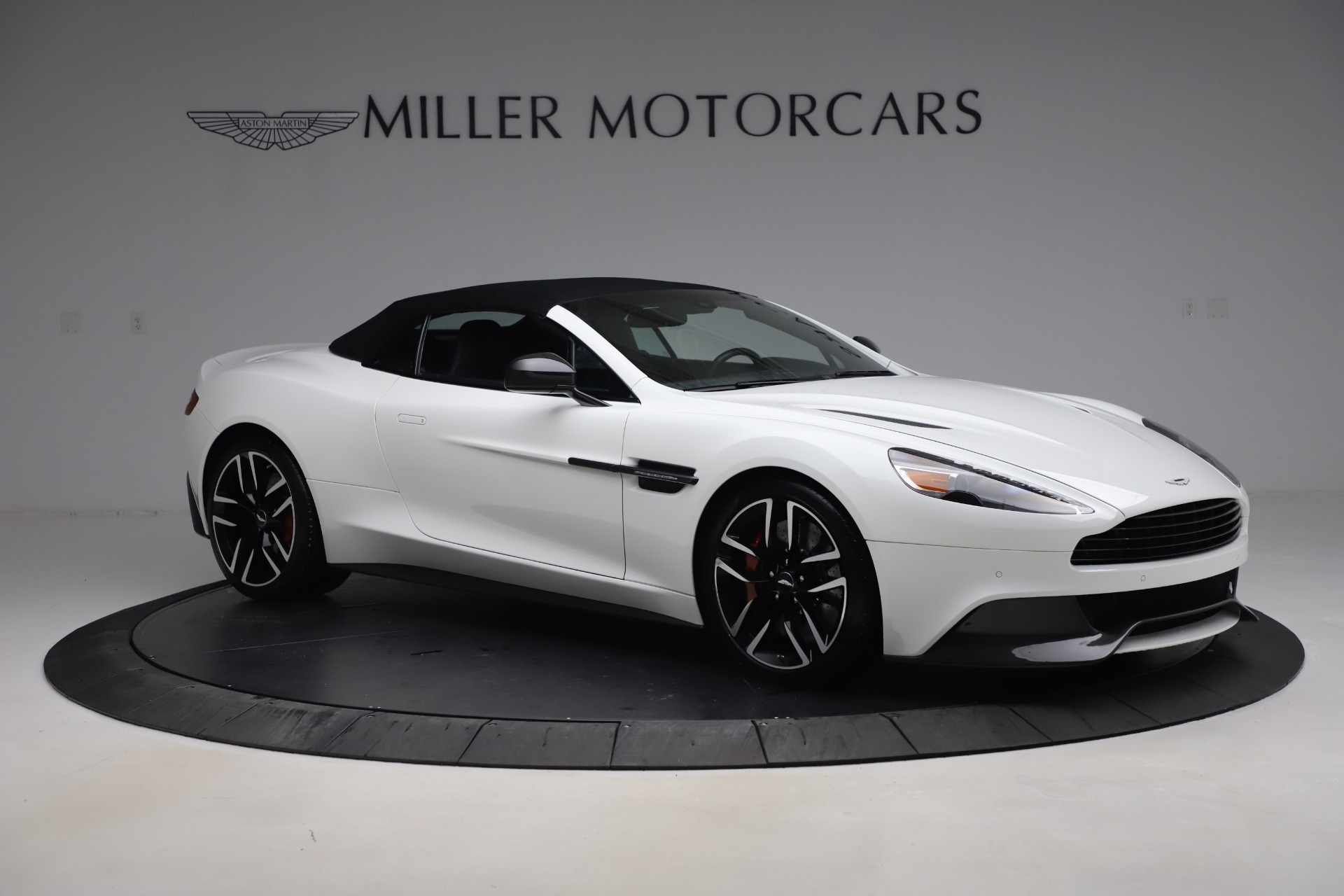 Used 2015 Aston Martin Vanquish Volante | St. Petersburg, FL