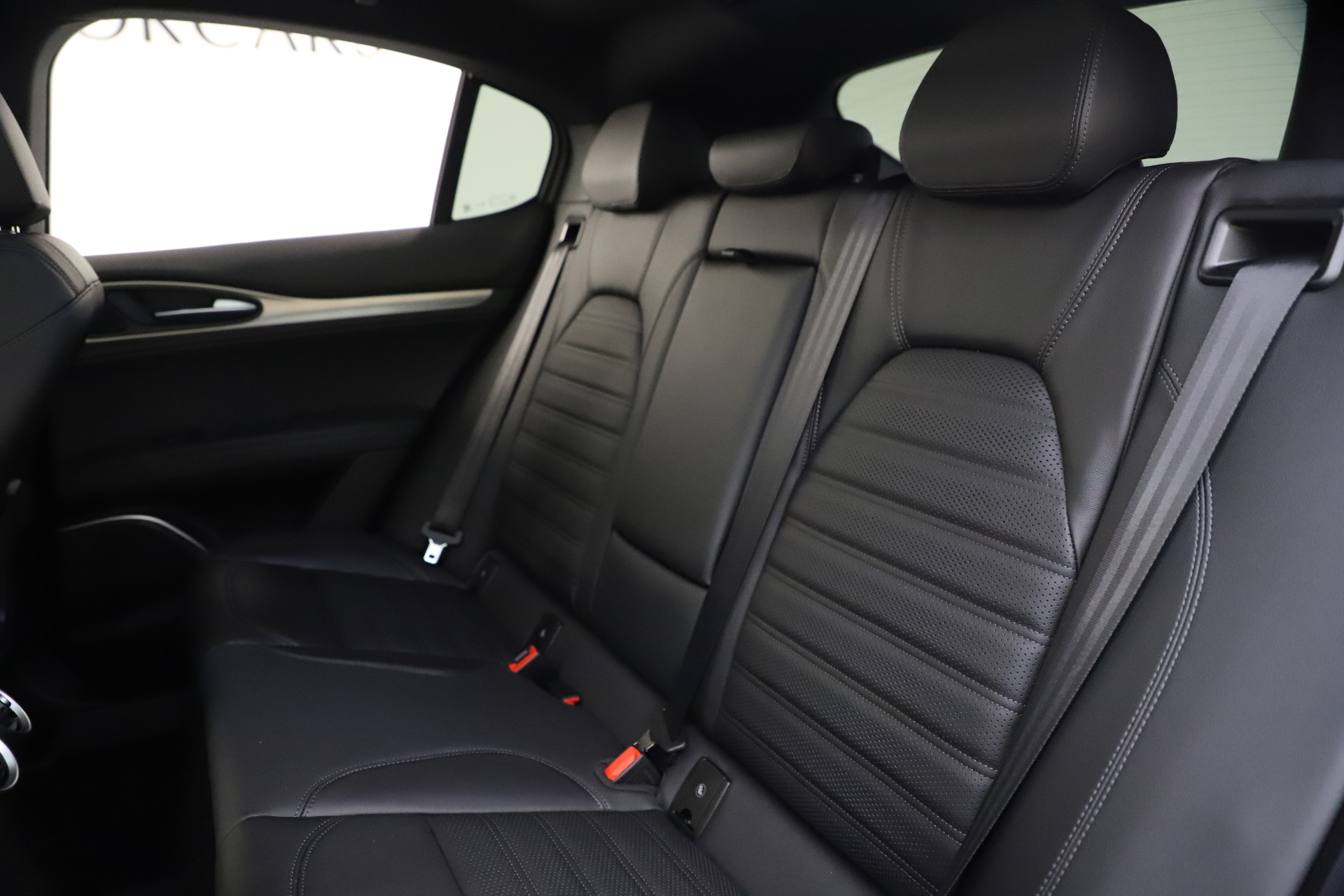 New 2020 Alfa Romeo Stelvio Ti Sport Q4 | St. Petersburg, FL
