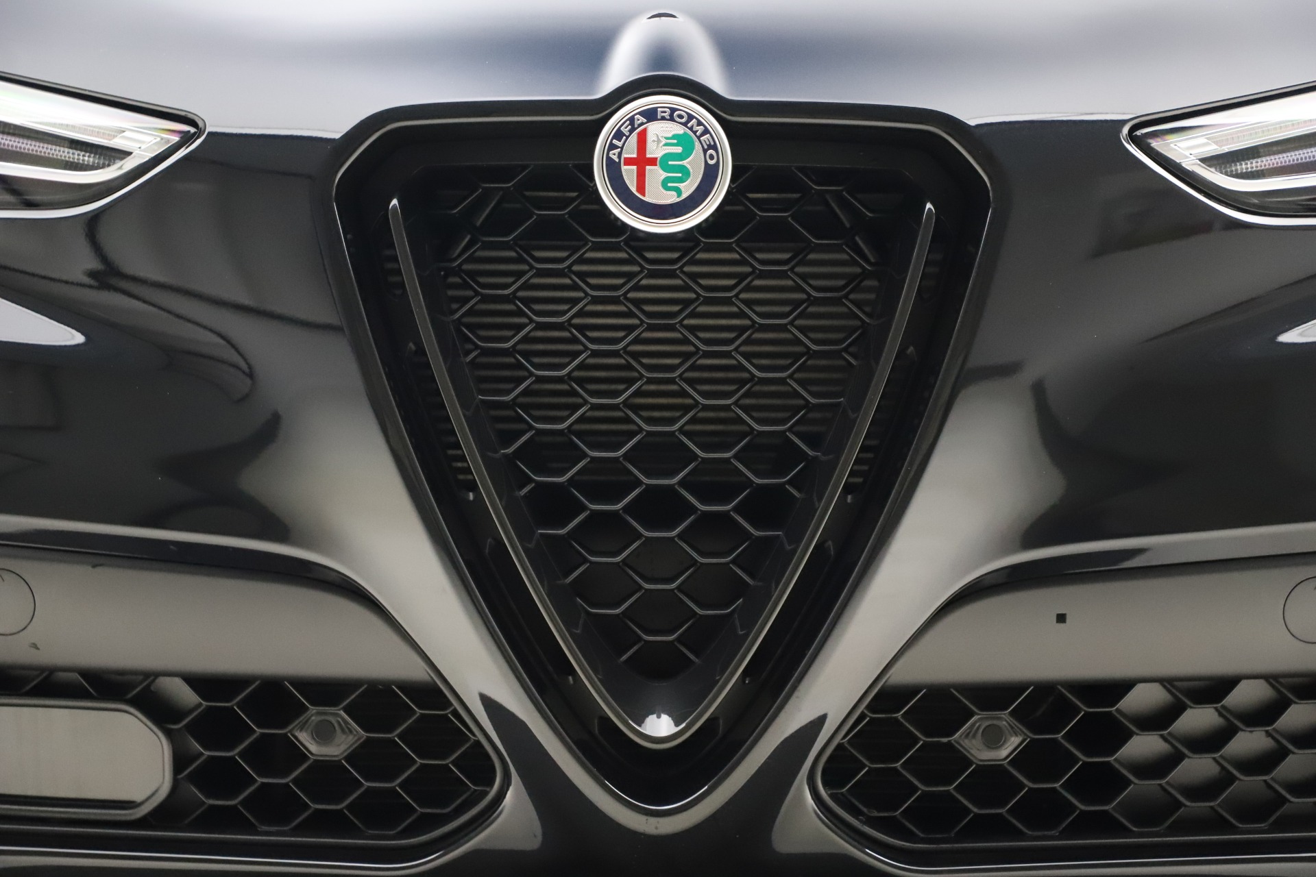 New 2020 Alfa Romeo Stelvio Ti Sport Q4 | St. Petersburg, FL