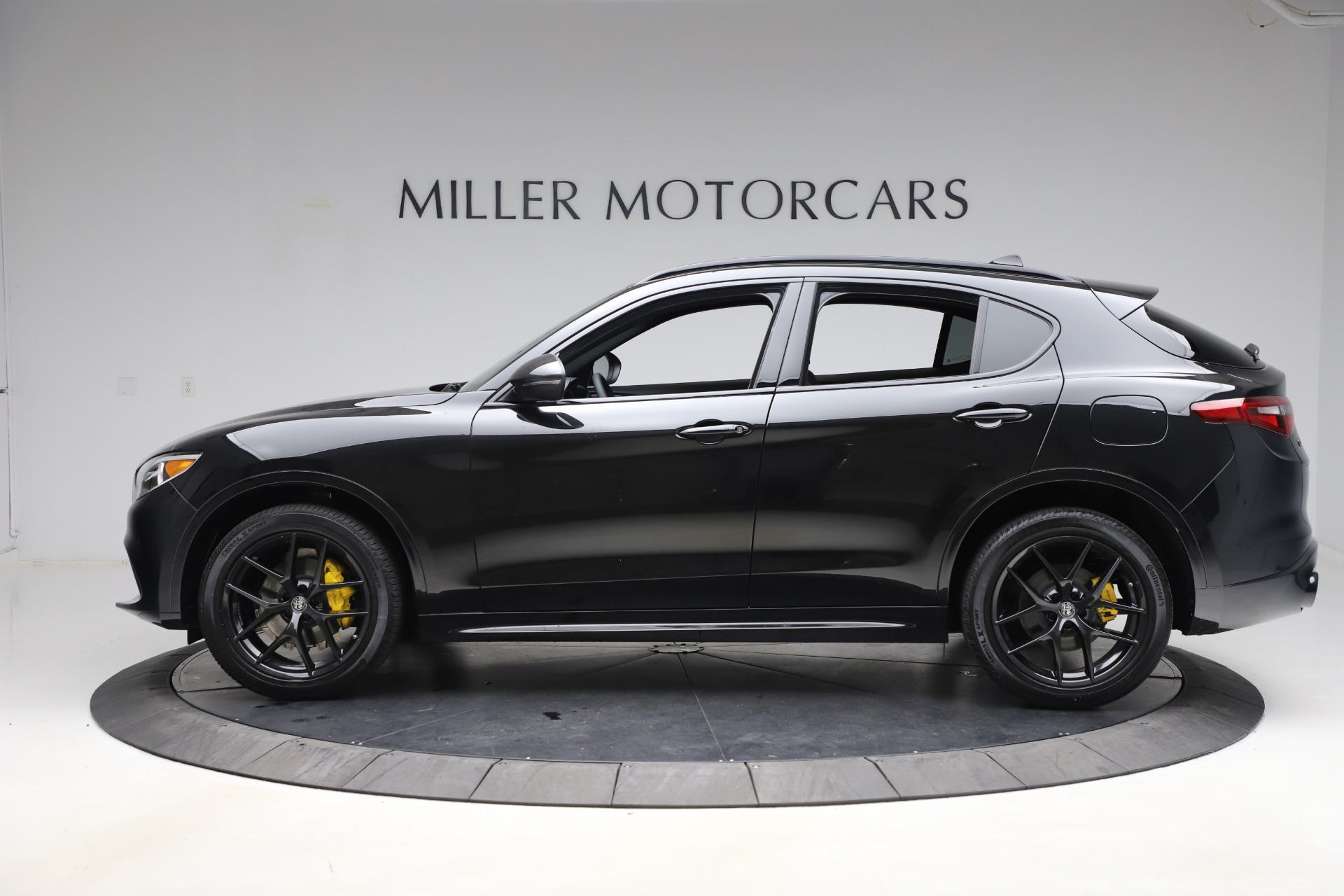 New 2020 Alfa Romeo Stelvio Ti Sport Q4 | St. Petersburg, FL