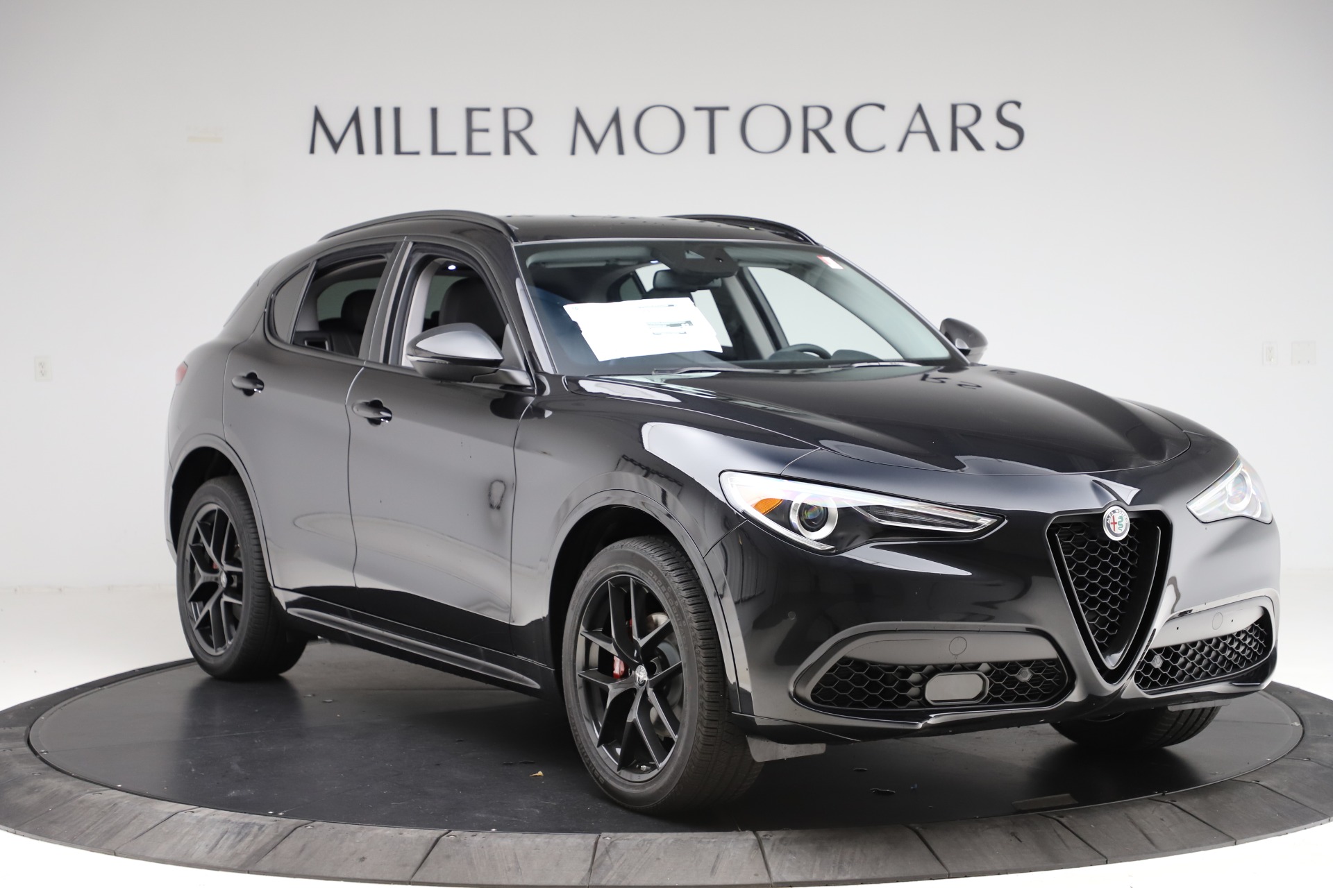 New 2020 Alfa Romeo Stelvio Ti Sport Q4 | St. Petersburg, FL
