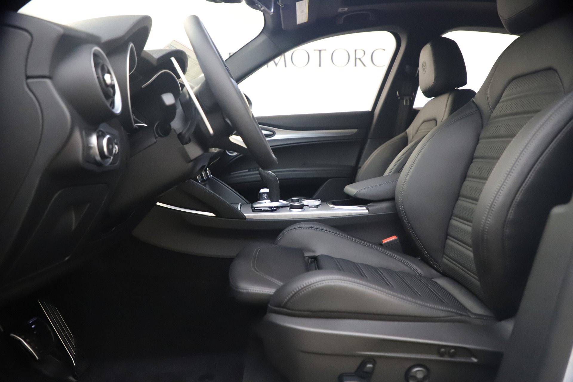 New 2020 Alfa Romeo Stelvio Ti Sport Q4 | St. Petersburg, FL