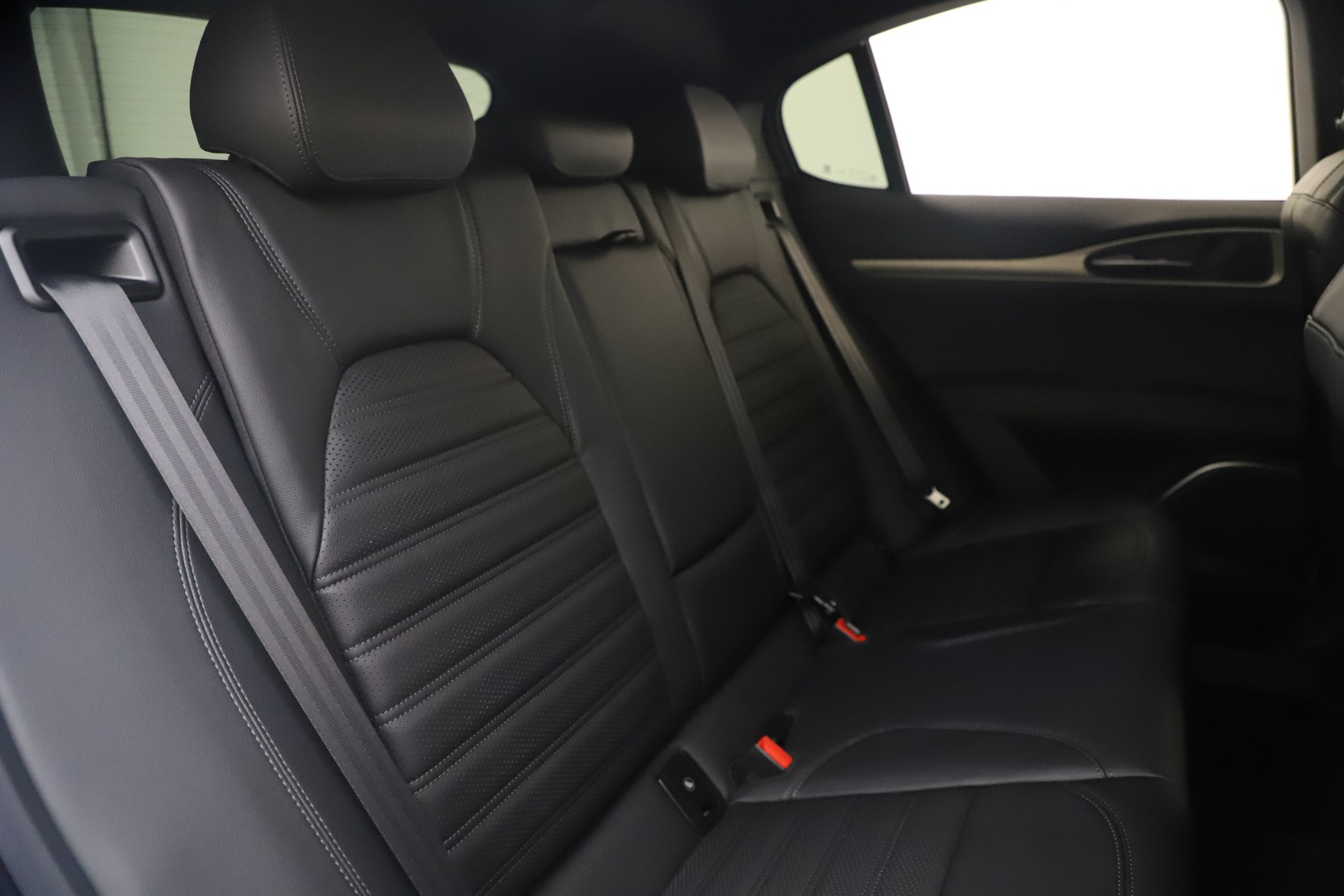 New 2020 Alfa Romeo Stelvio Ti Sport Q4 | St. Petersburg, FL